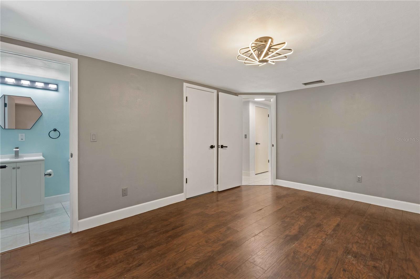 8517 SUNFLOWER LN — photo 20