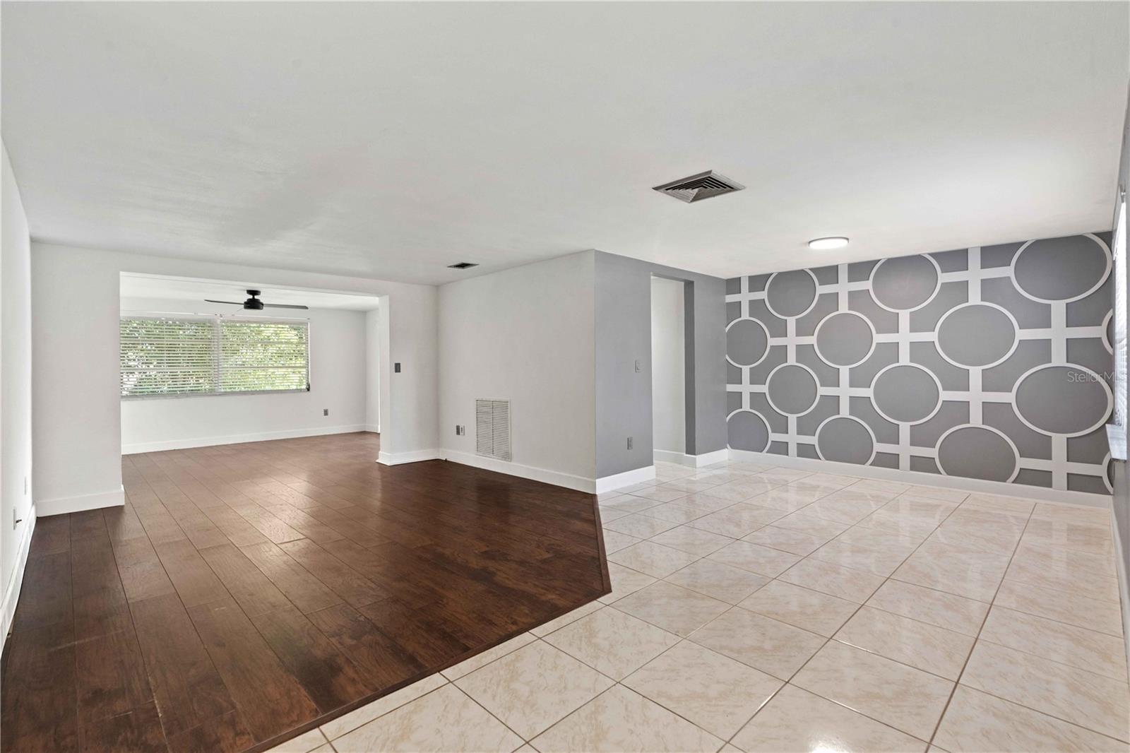 8517 SUNFLOWER LN — photo 6