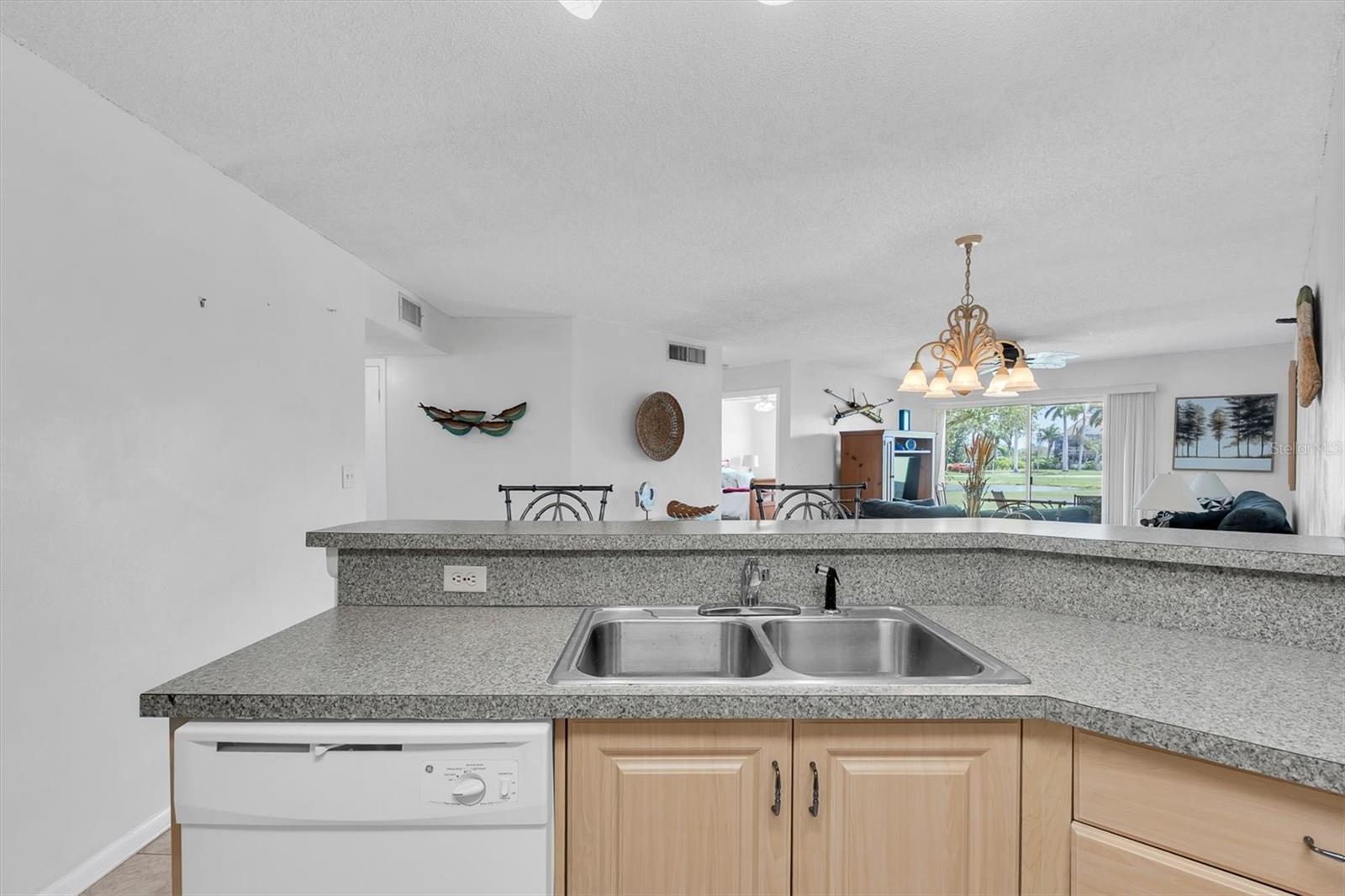 6000 BAHIA DEL MAR CIR #131 — photo 18