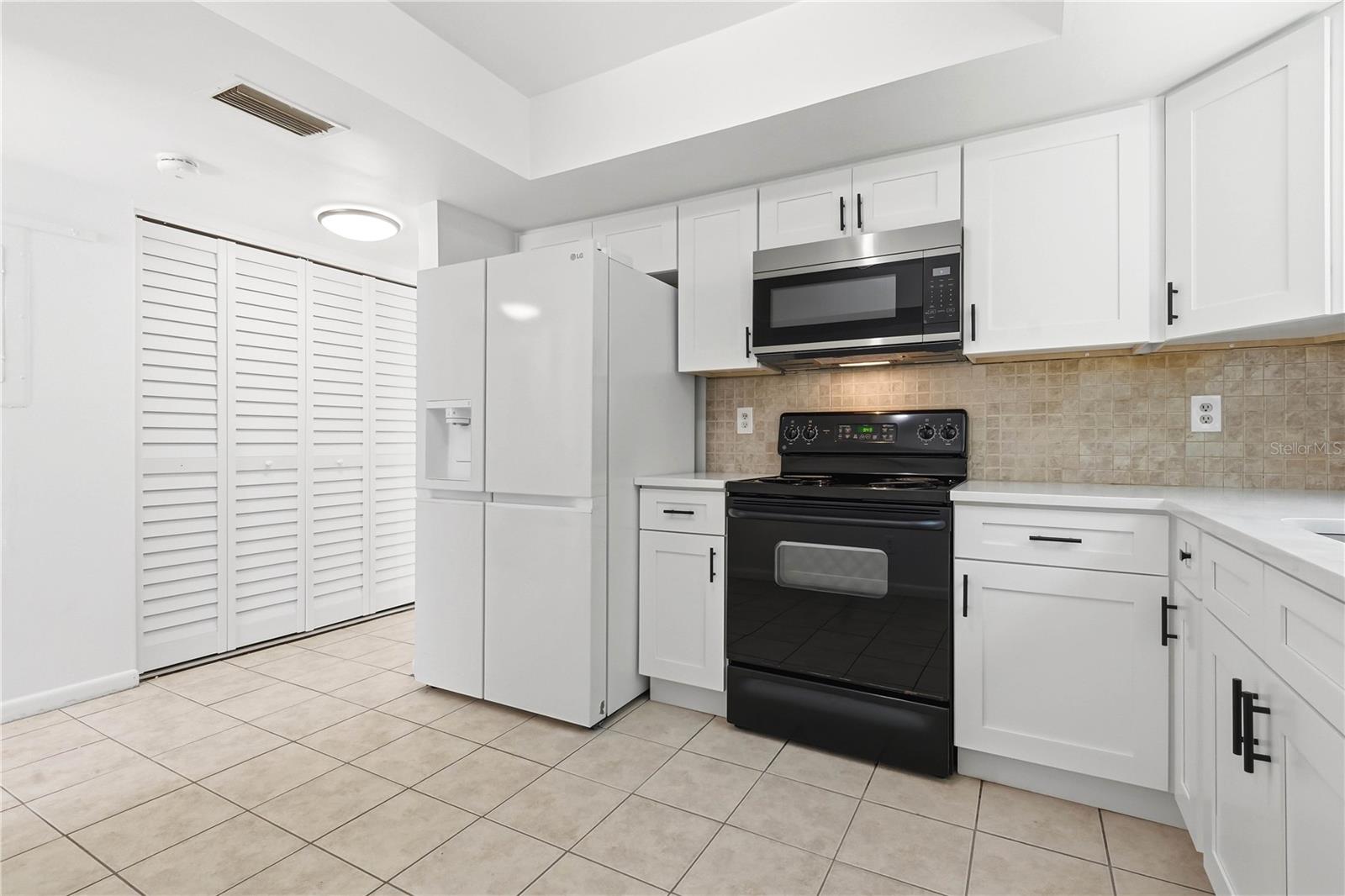 2628 CEDAR VIEW CT — photo 18
