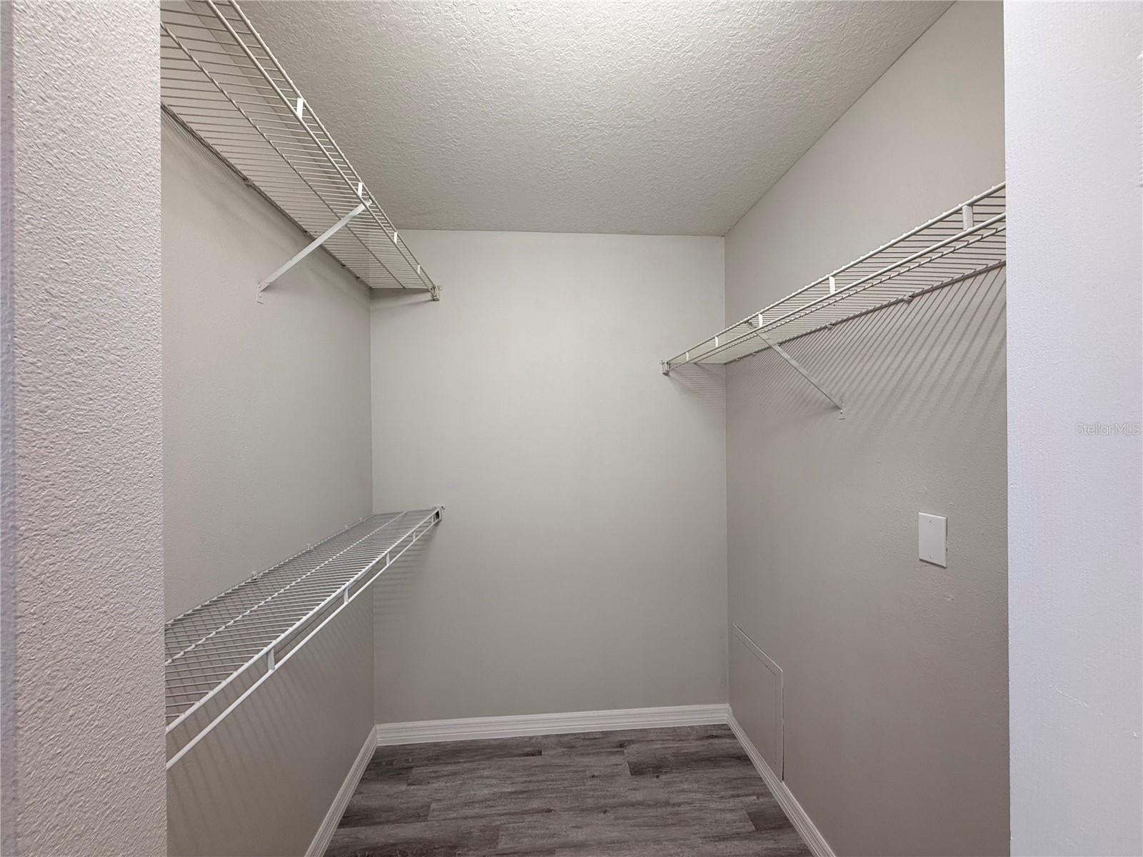 5618 PINNACLE HEIGHTS CIR #305 — photo 12