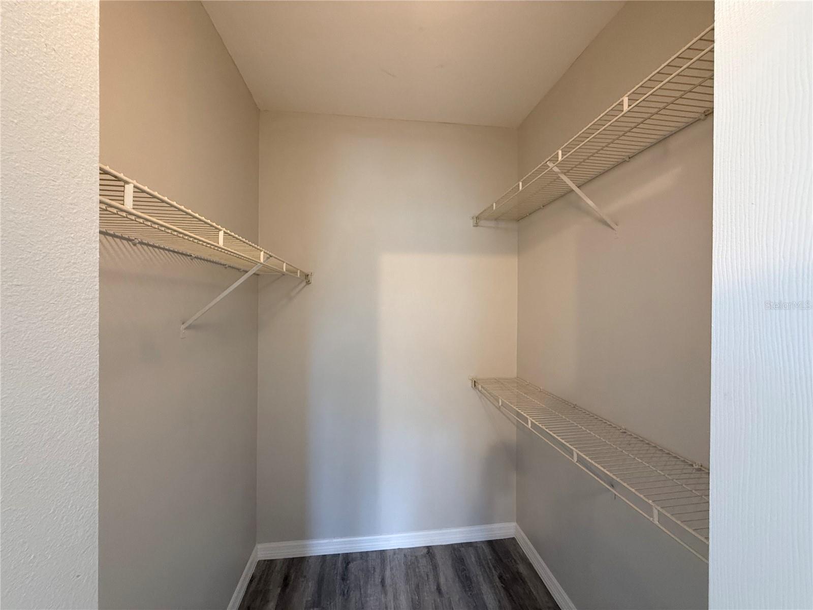 5618 PINNACLE HEIGHTS CIR #305 — photo 8