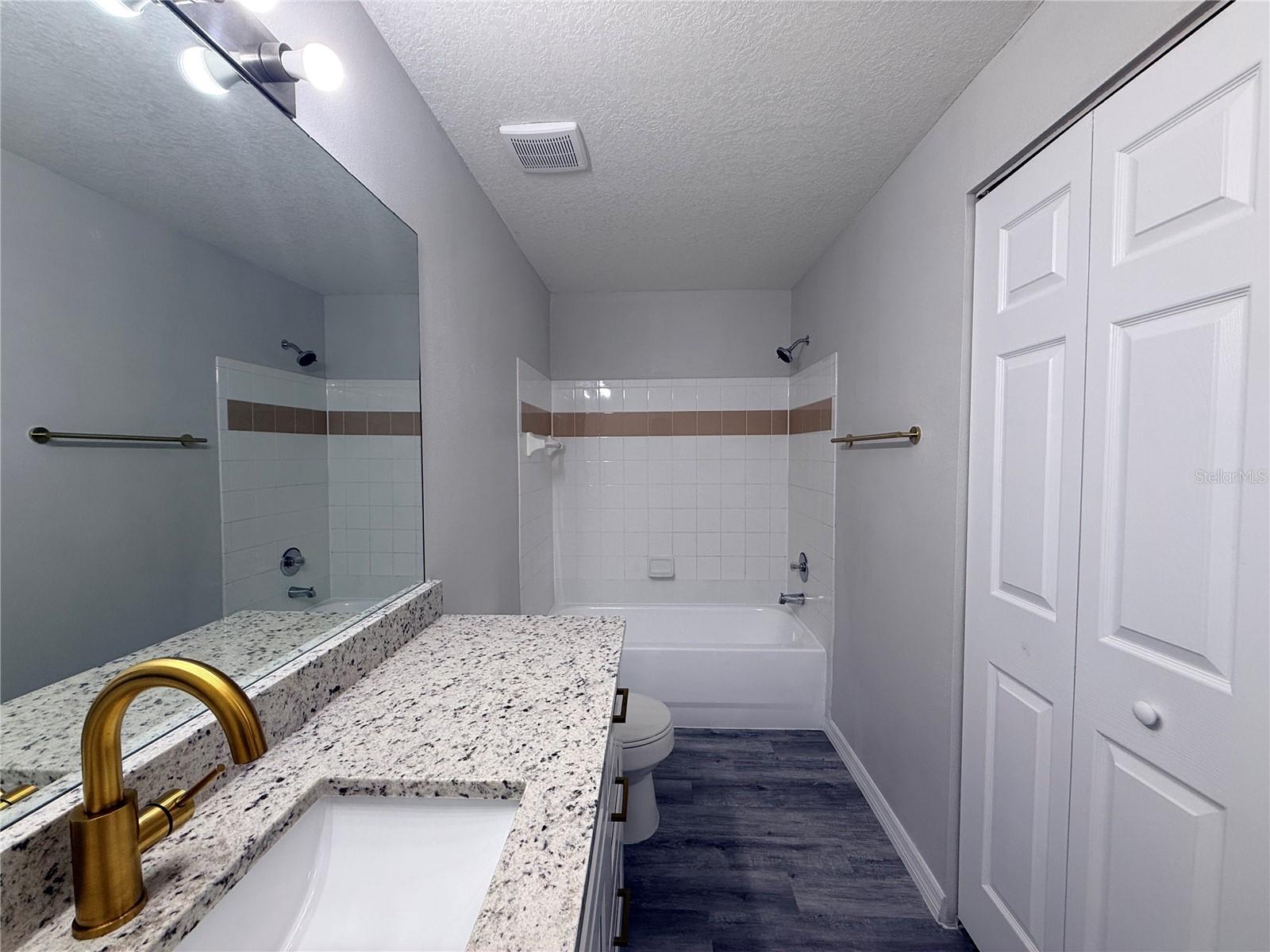 5618 PINNACLE HEIGHTS CIR #305 — photo 10