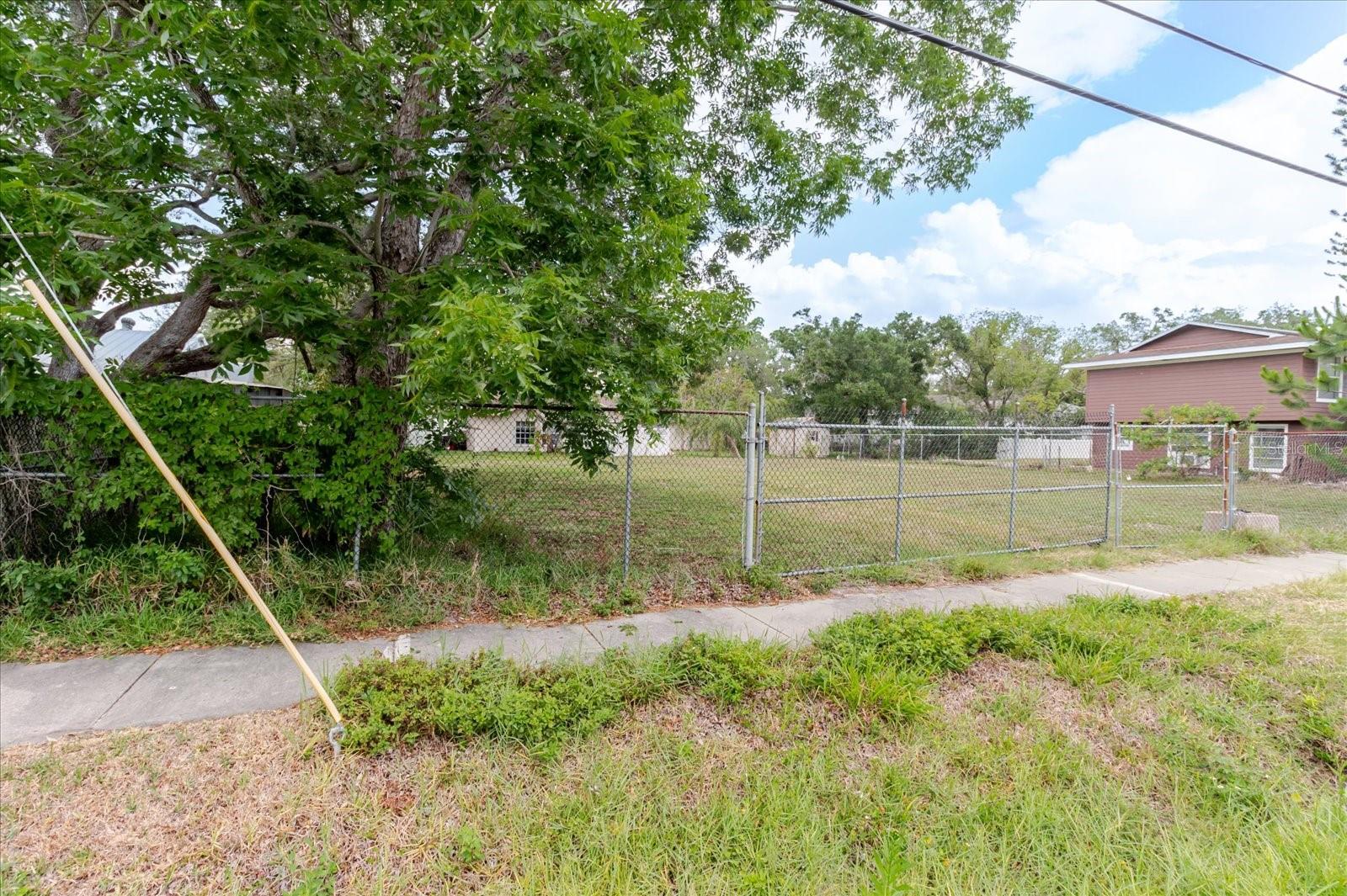 7208 S SHERRILL — photo 21
