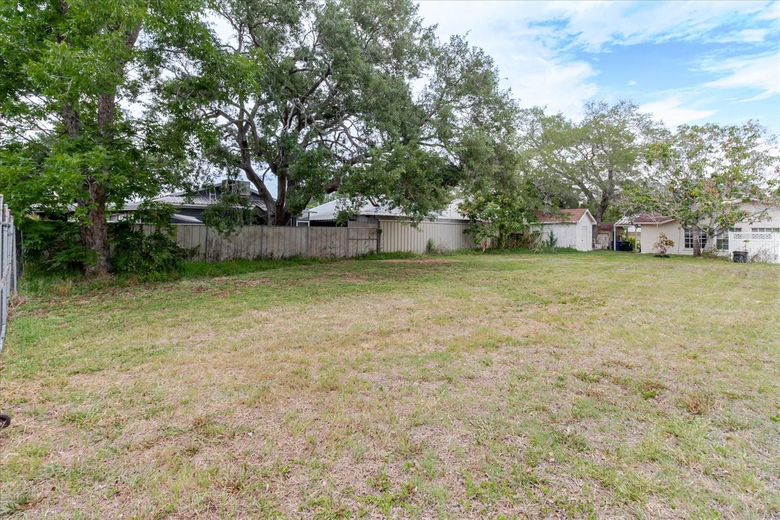 7208 S SHERRILL — photo 28