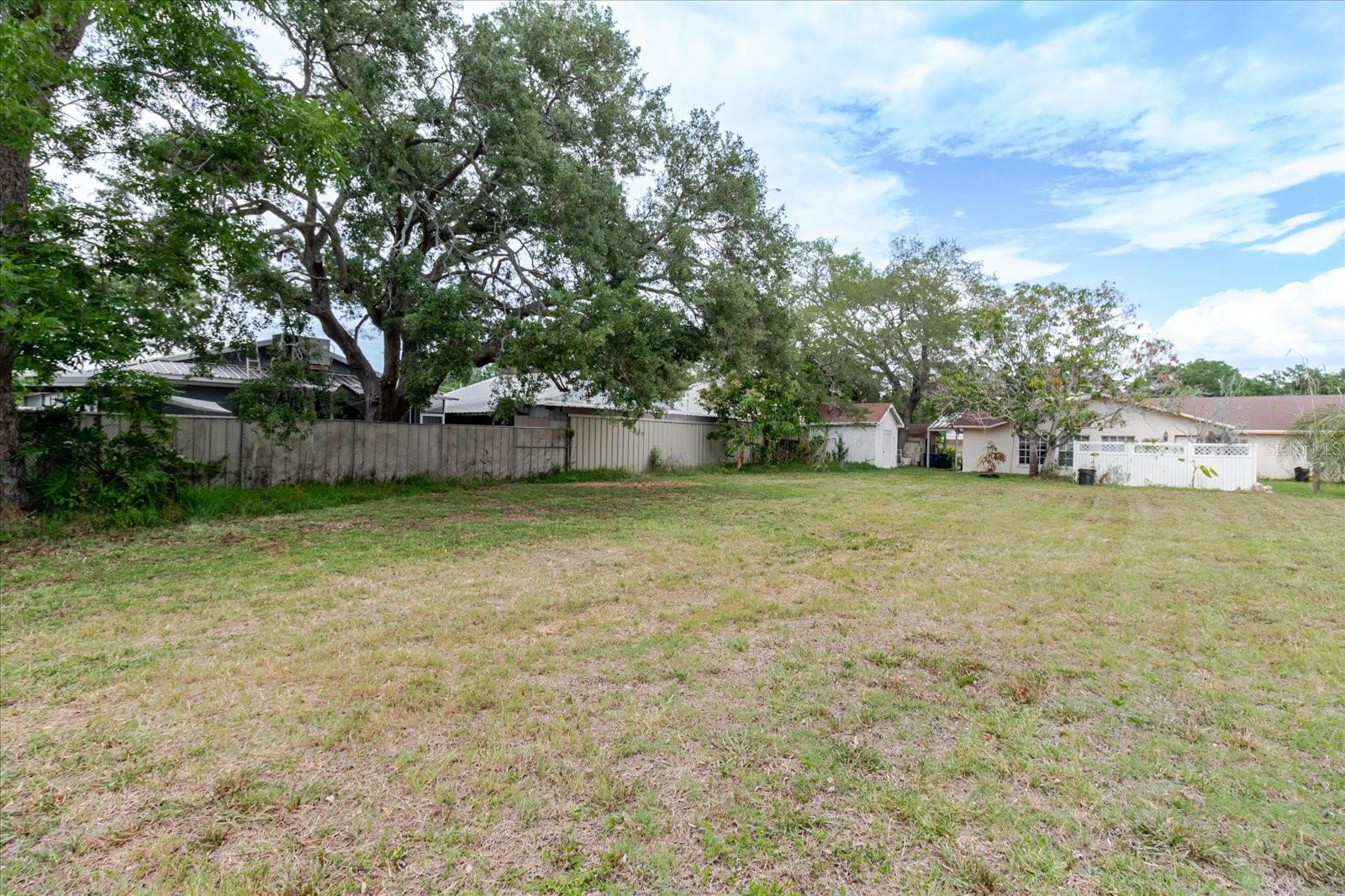 7208 S SHERRILL — photo 30