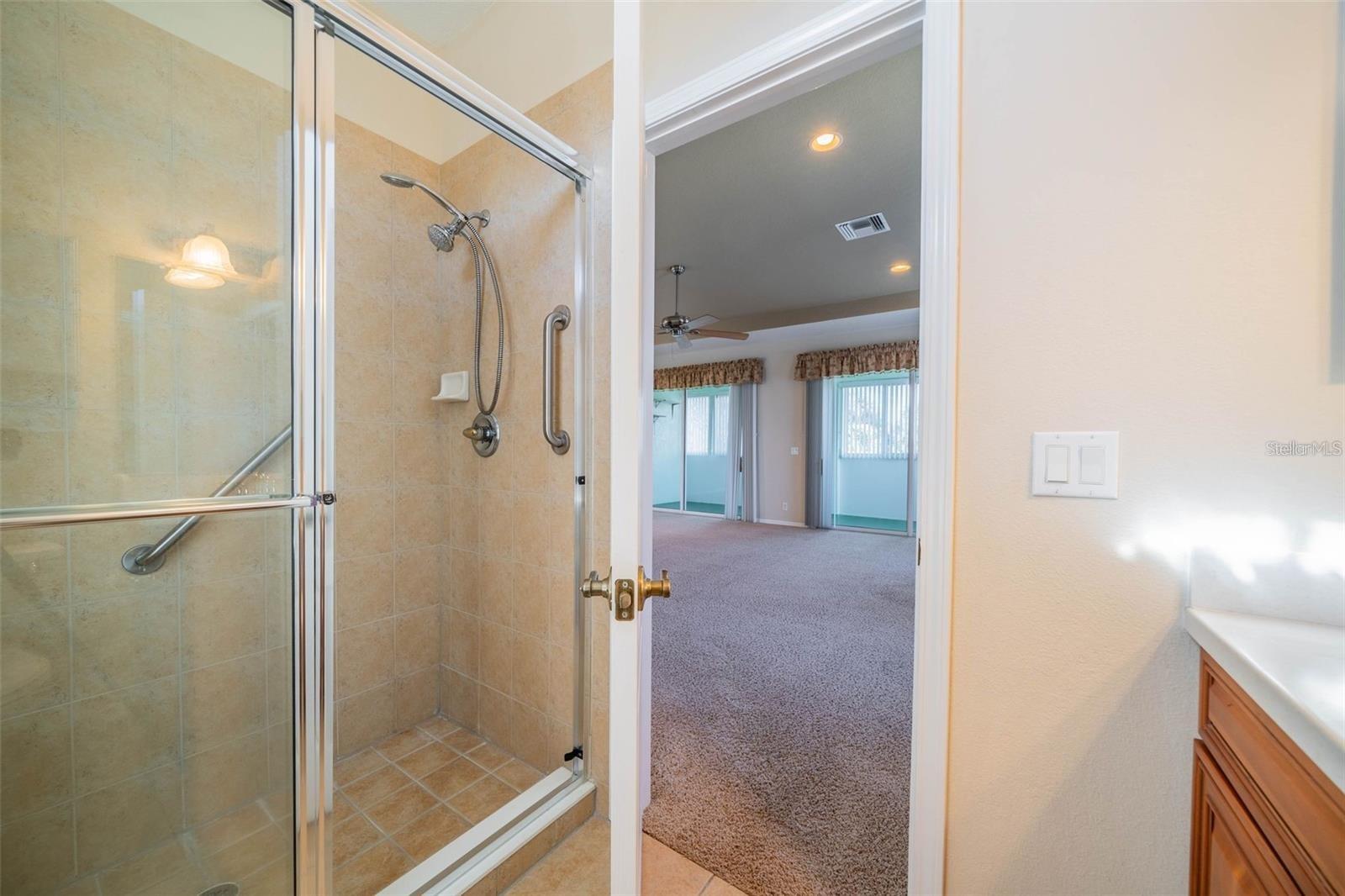 445 NOBLE FAIRE DR — photo 24