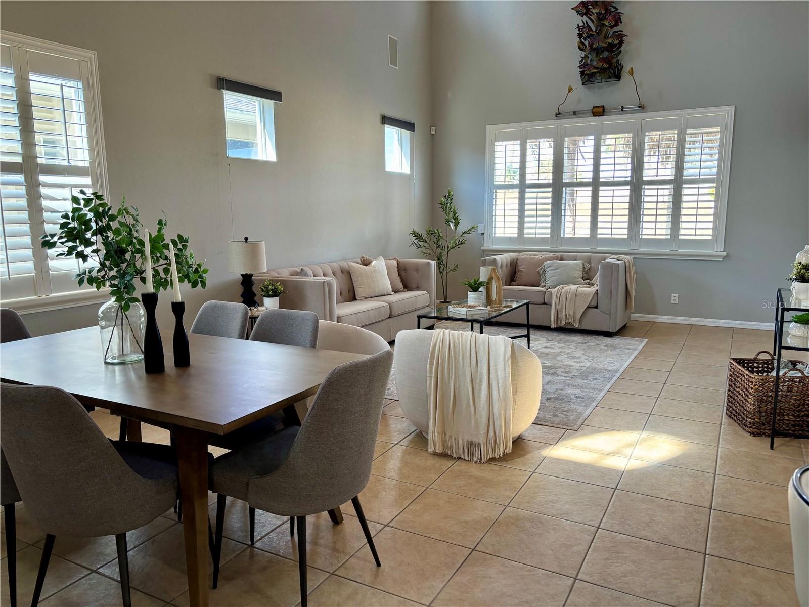 445 NOBLE FAIRE DR — photo 2