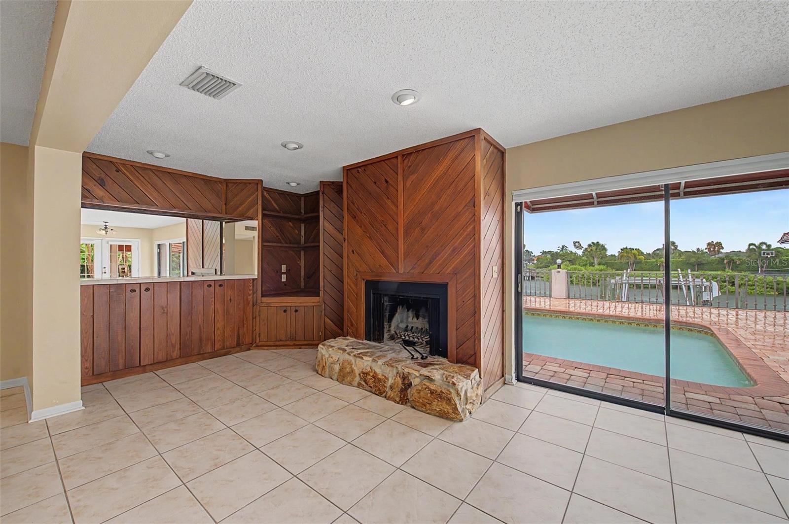 7011 PELICAN ISLAND DR — photo 43