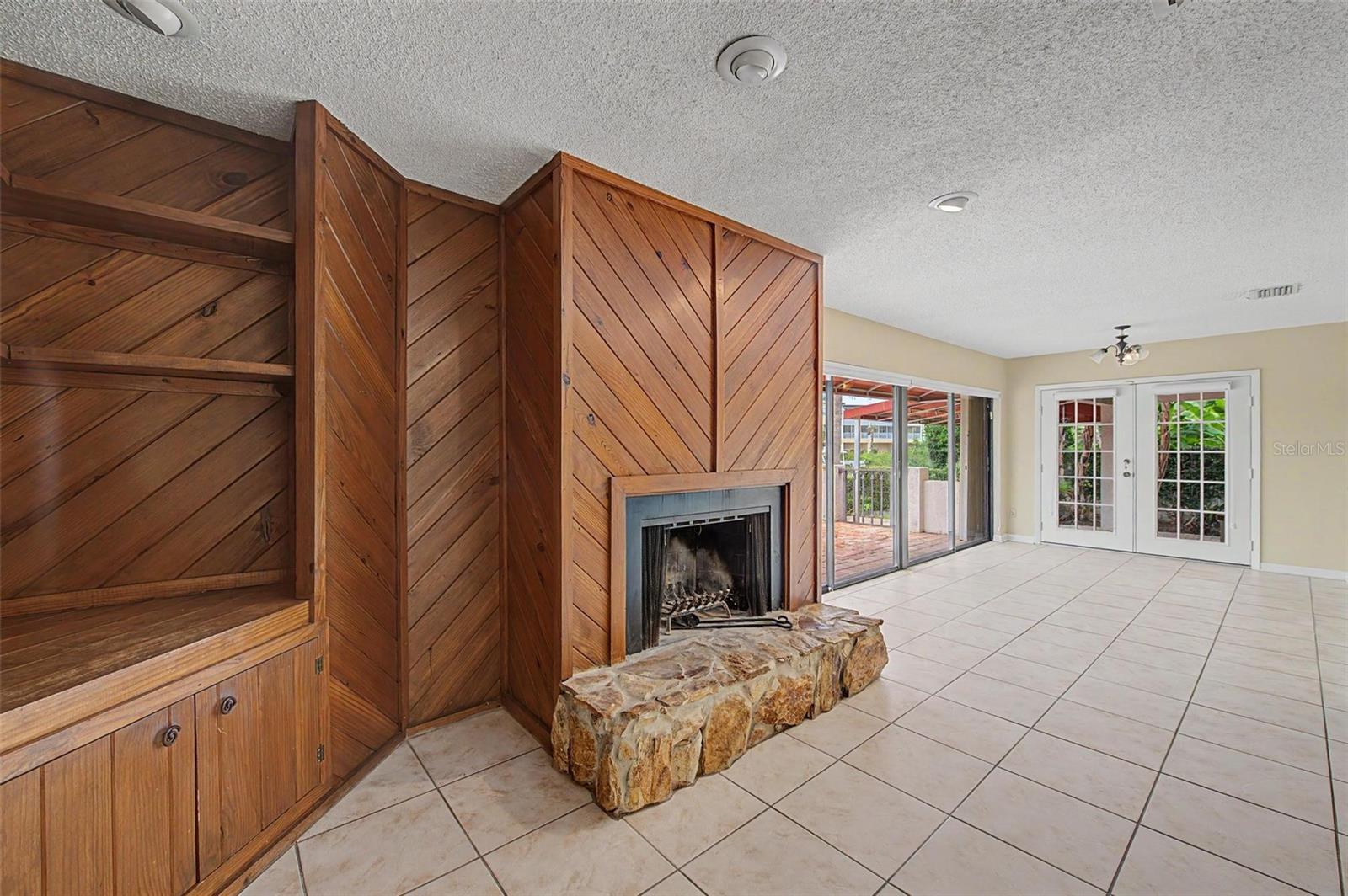 7011 PELICAN ISLAND DR — photo 39