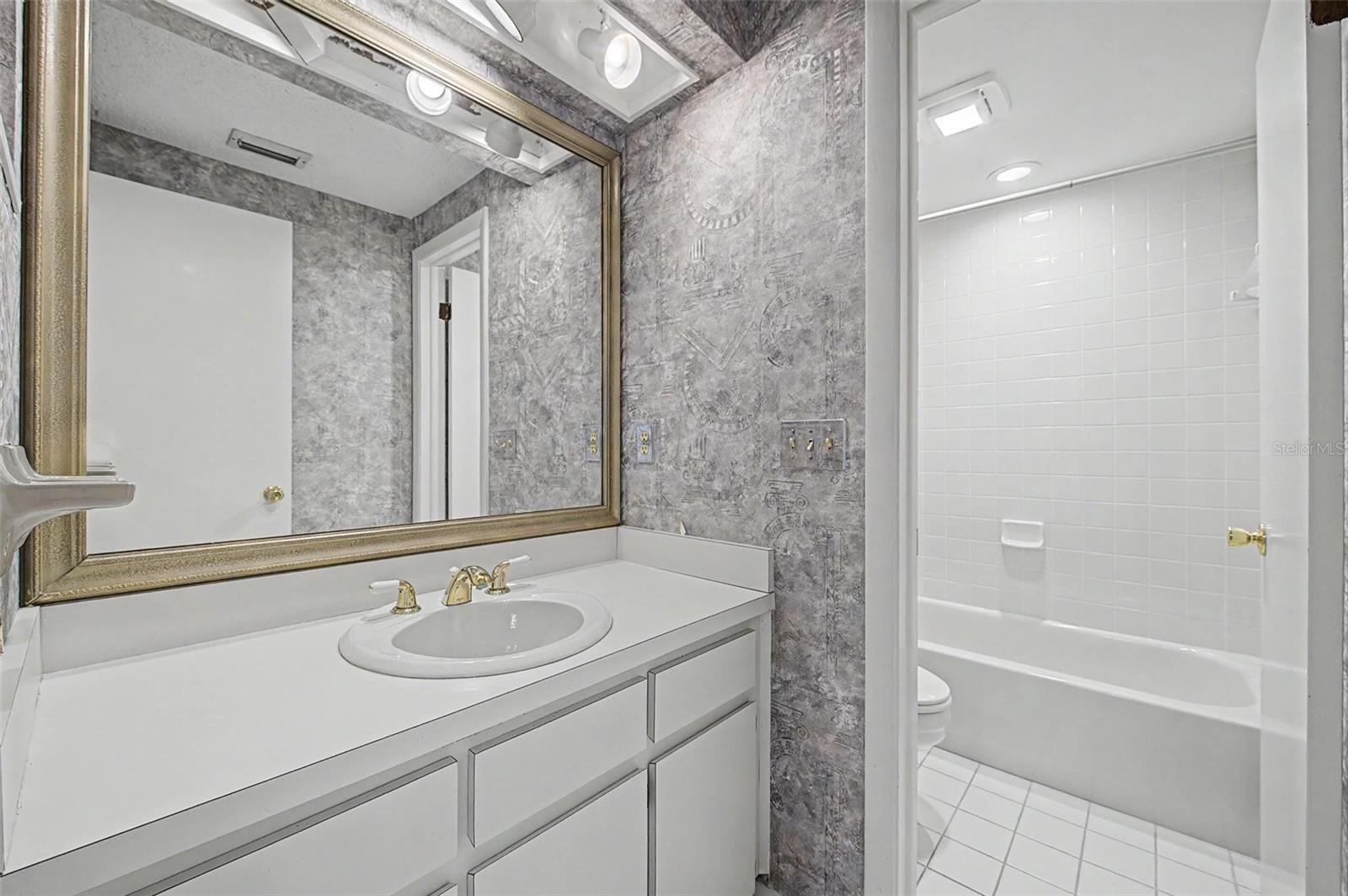 7011 PELICAN ISLAND DR — photo 65