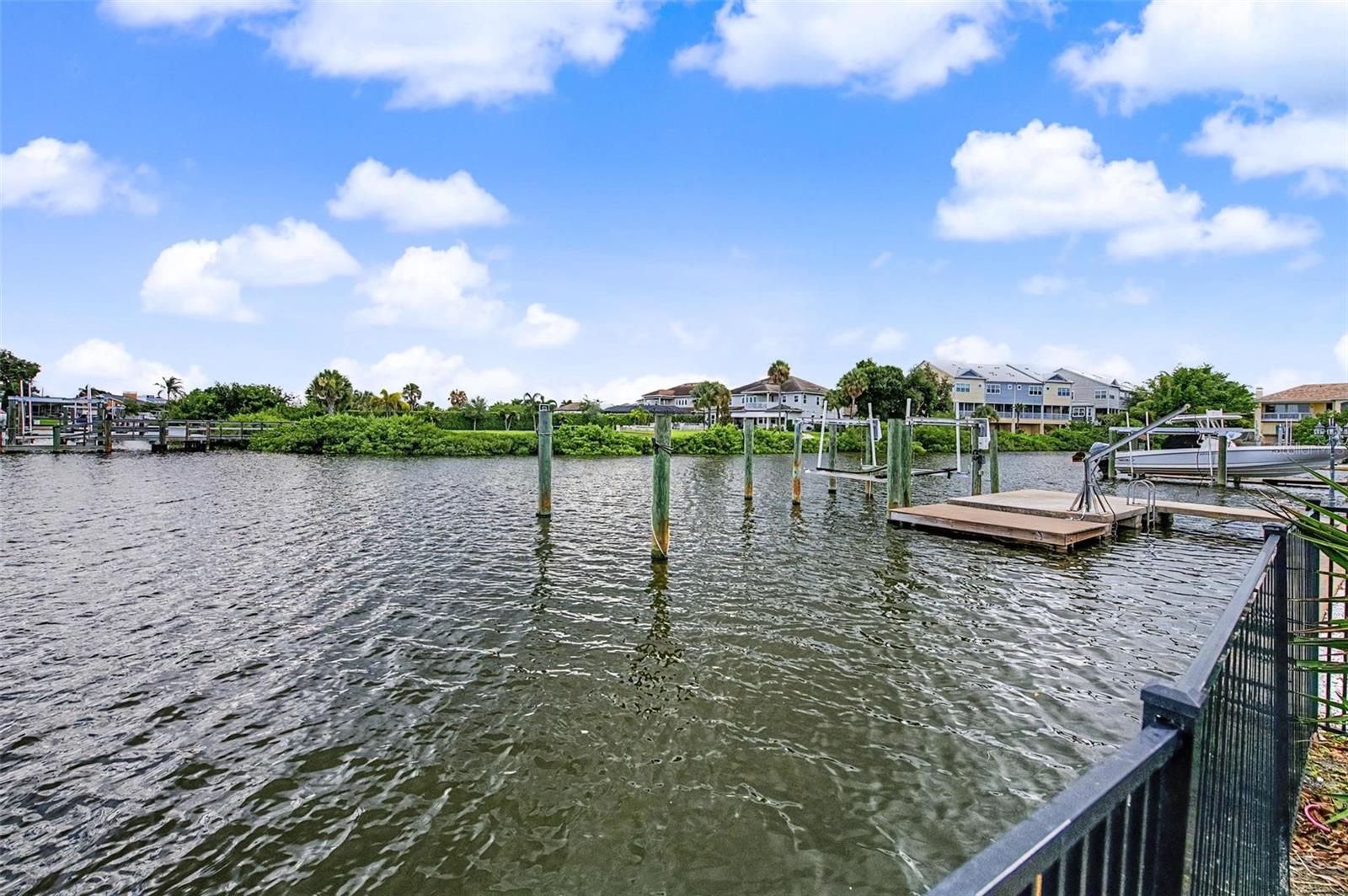 7011 PELICAN ISLAND DR — photo 24