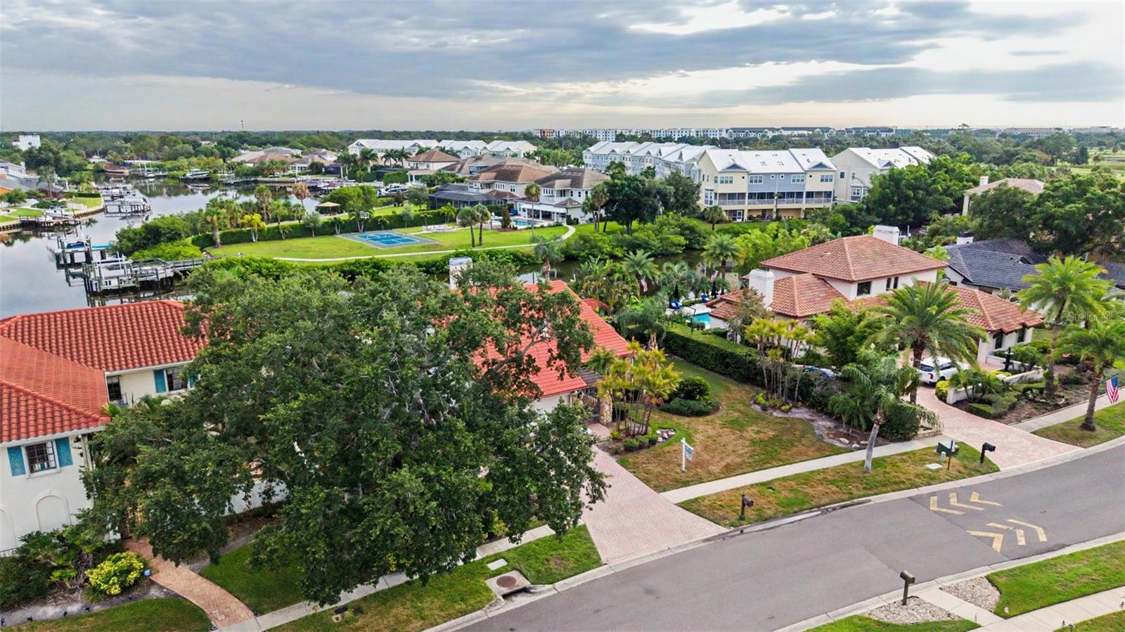7011 PELICAN ISLAND DR — photo 4