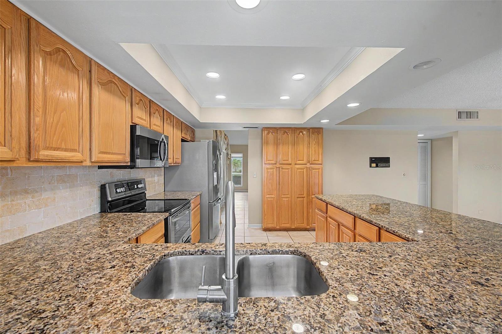 7011 PELICAN ISLAND DR — photo 44