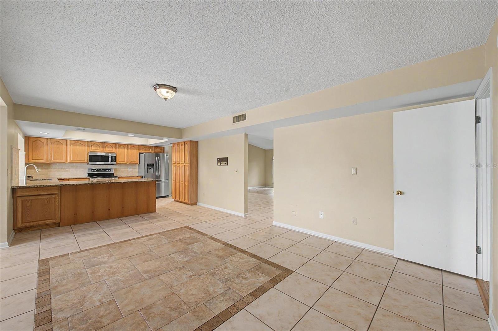 7011 PELICAN ISLAND DR — photo 37