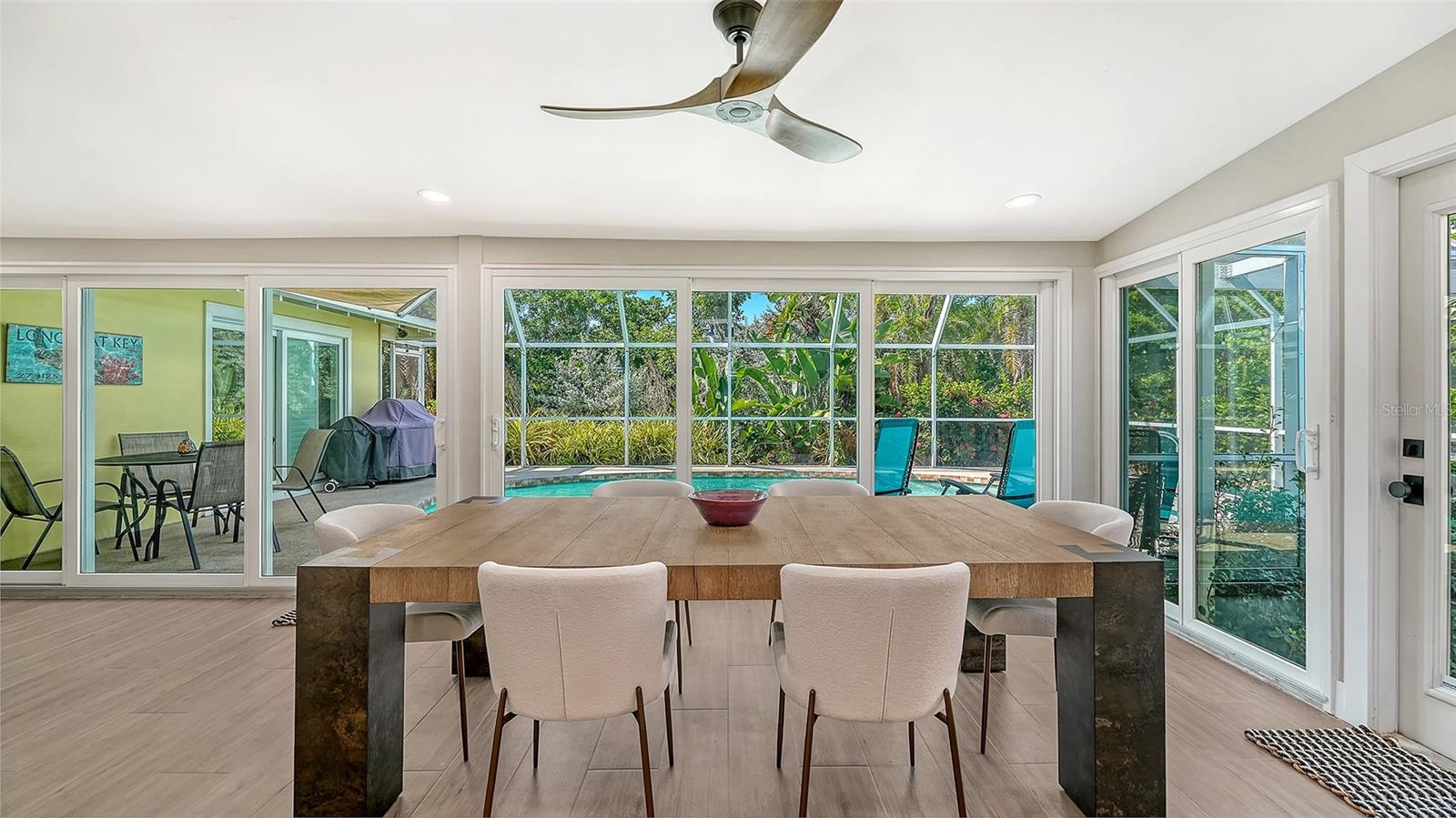 602 BUTTONWOOD DR — photo 23