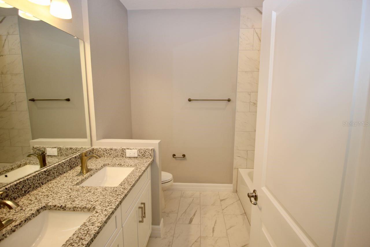 4175 POLYNESIA RD — photo 13