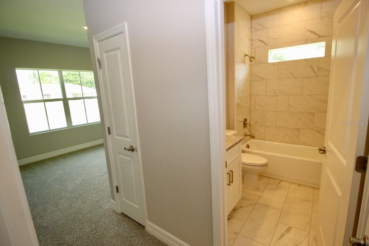 4175 POLYNESIA RD — photo 11
