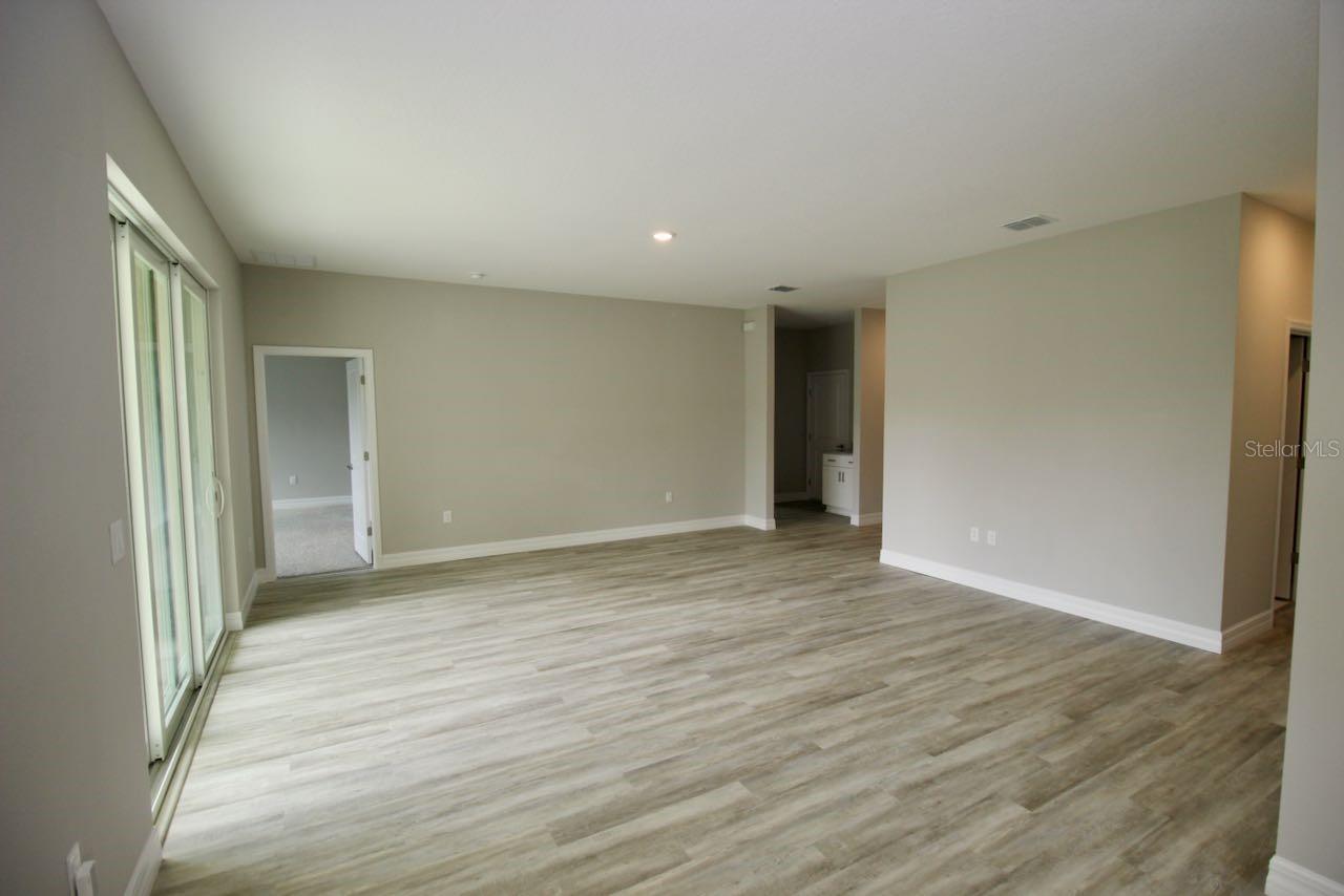 4175 POLYNESIA RD — photo 3