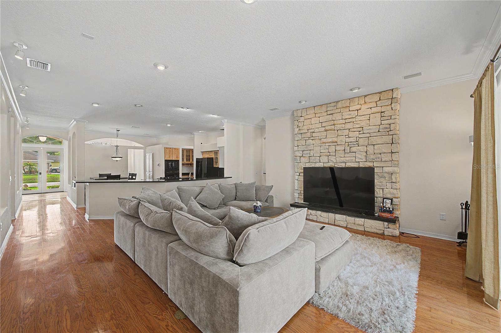 18615 CHEMILLE DR — photo 4