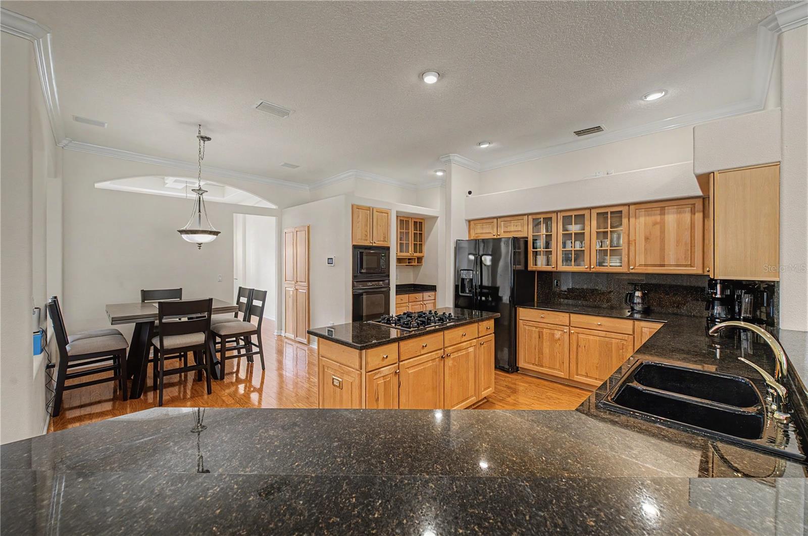 18615 CHEMILLE DR — photo 8