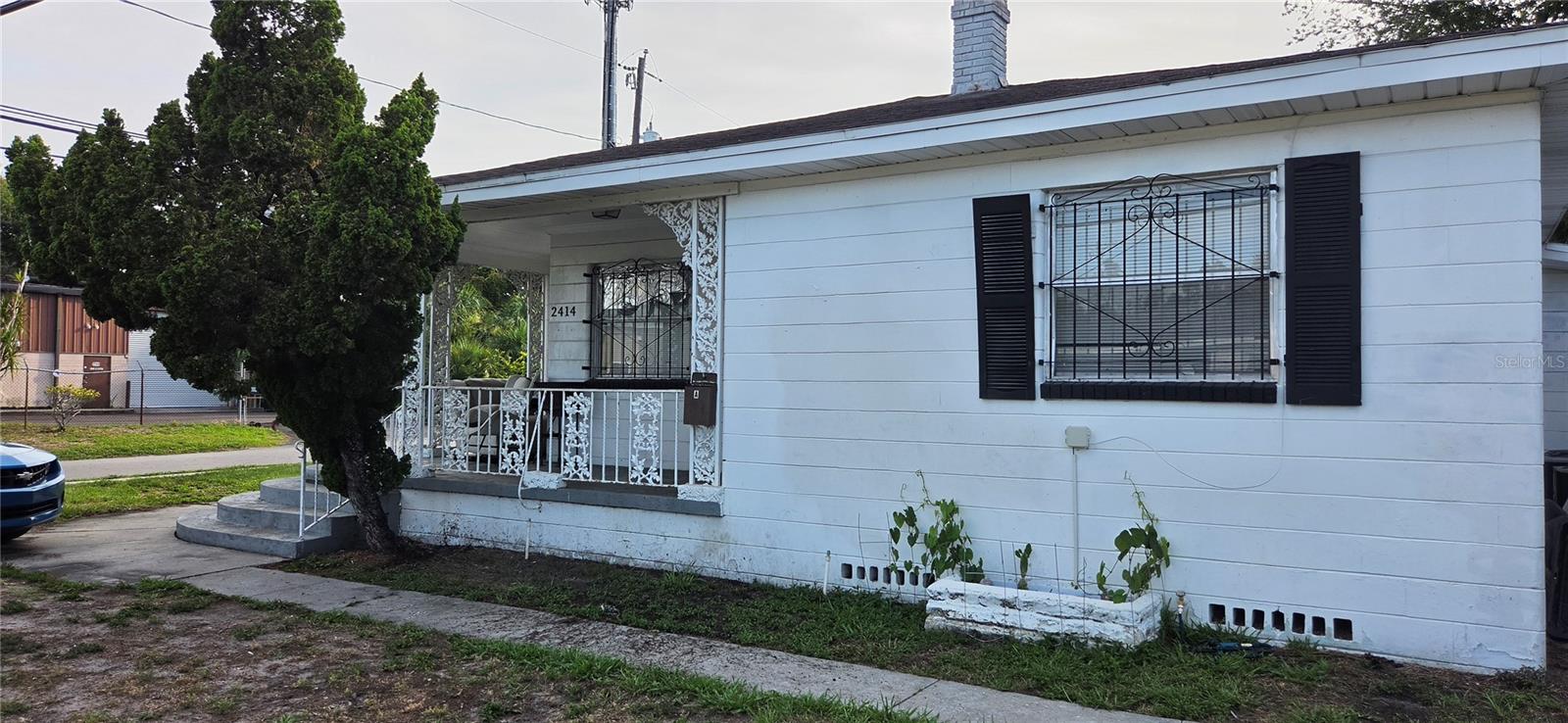 2414 E 8TH AVE — photo 15
