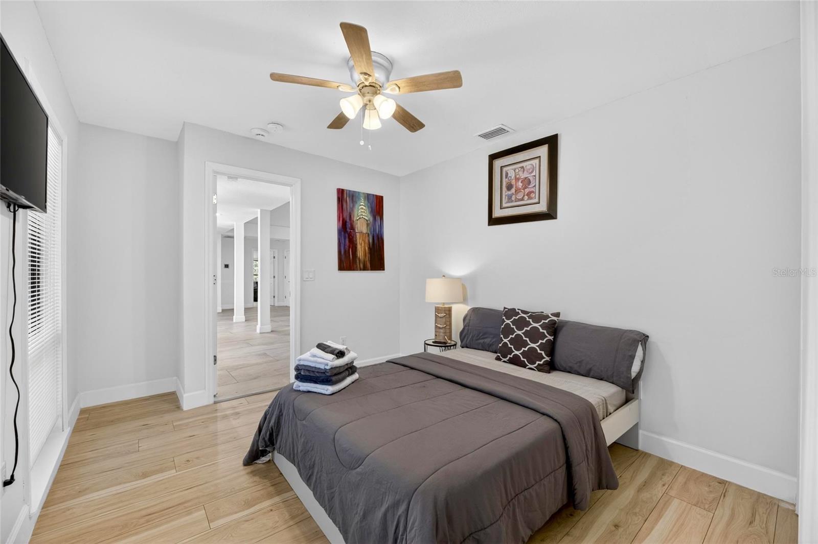 17309 LINDA VISTA CIR — photo 32