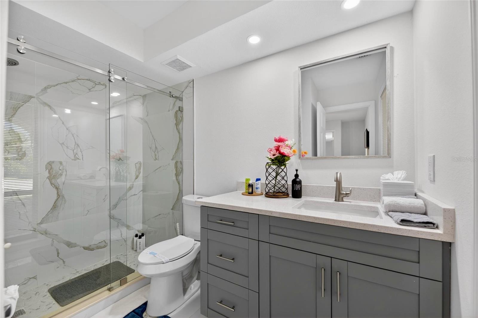 17309 LINDA VISTA CIR — photo 33
