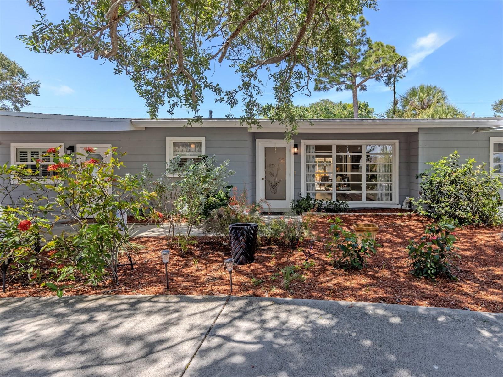 814 GUILD DR — photo 17