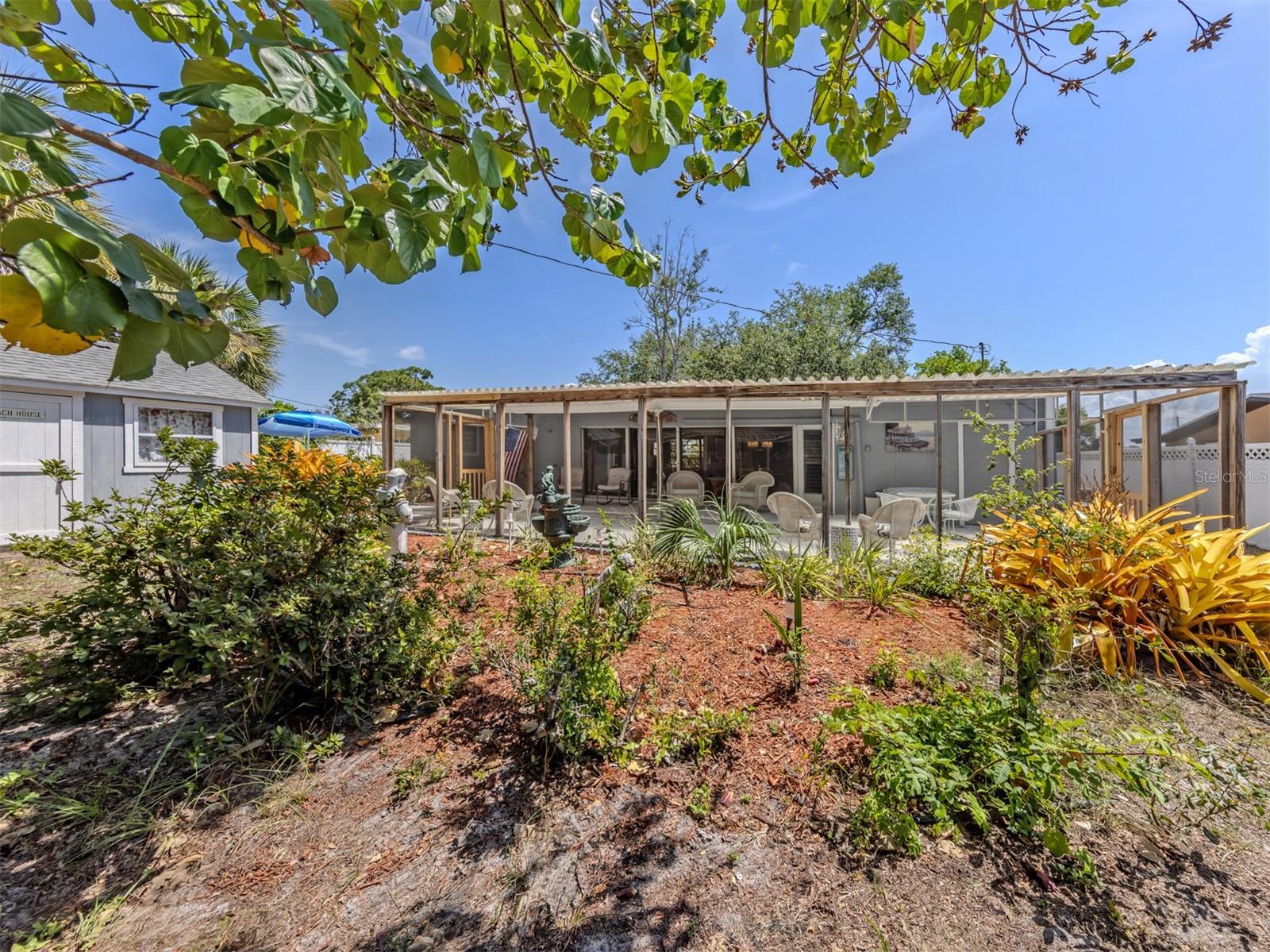 814 GUILD DR — photo 11