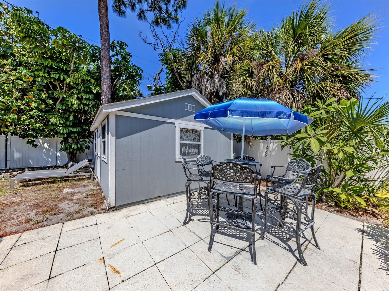 814 GUILD DR — photo 27