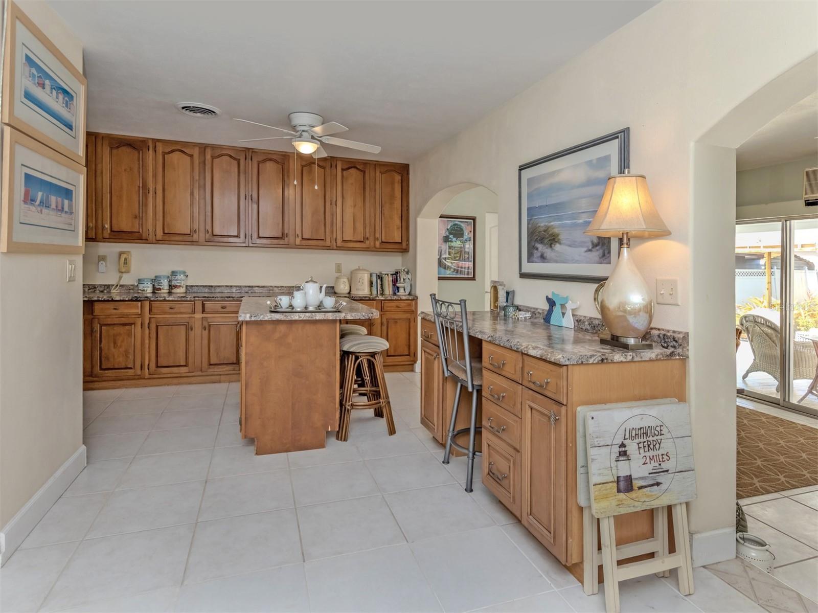 814 GUILD DR — photo 14