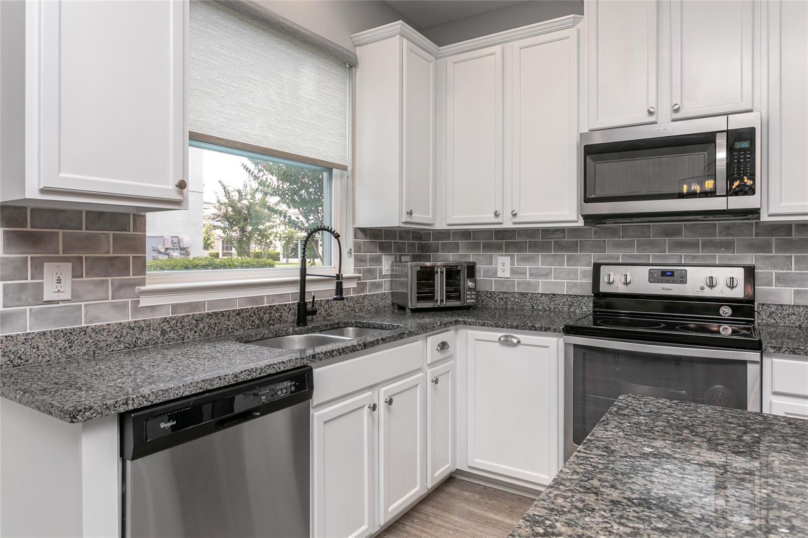 5038 SUNNYSIDE LN — photo 17