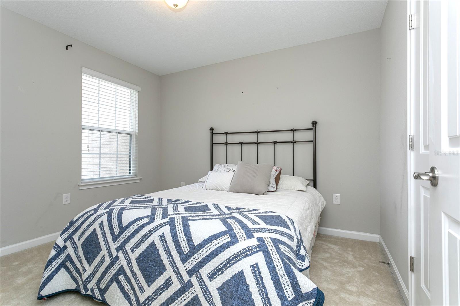 5038 SUNNYSIDE LN — photo 30