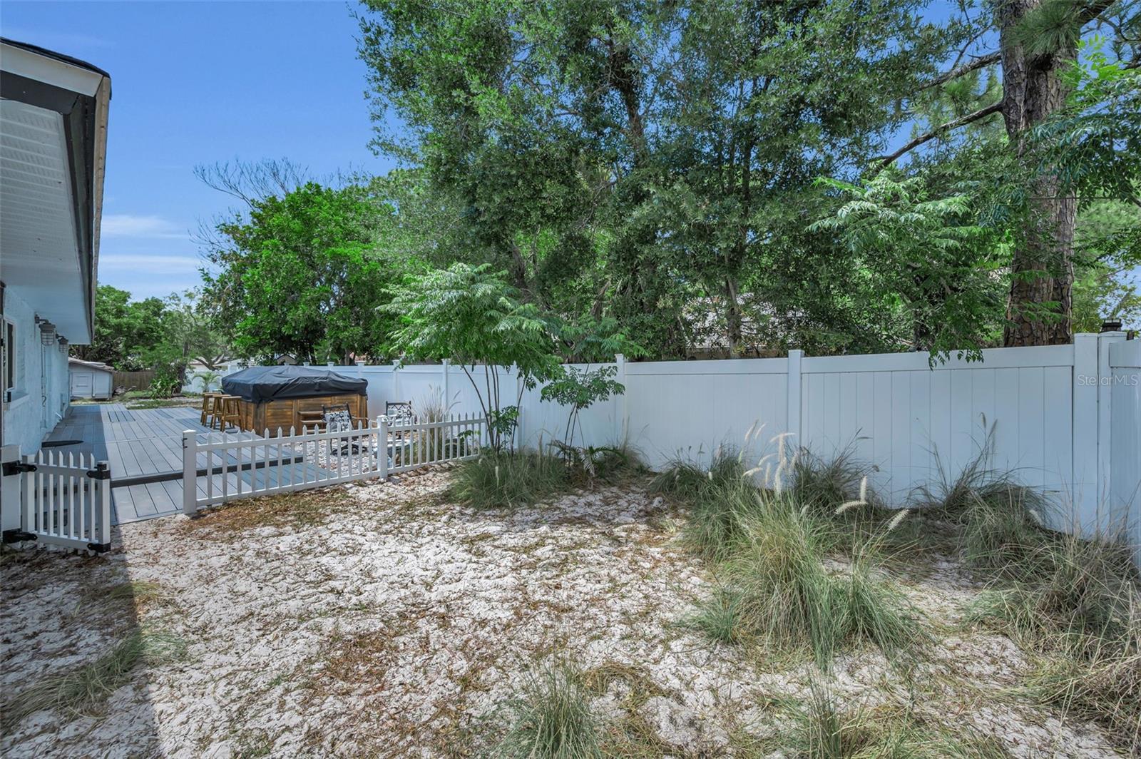 505 WHISPERING OAK DR — photo 44