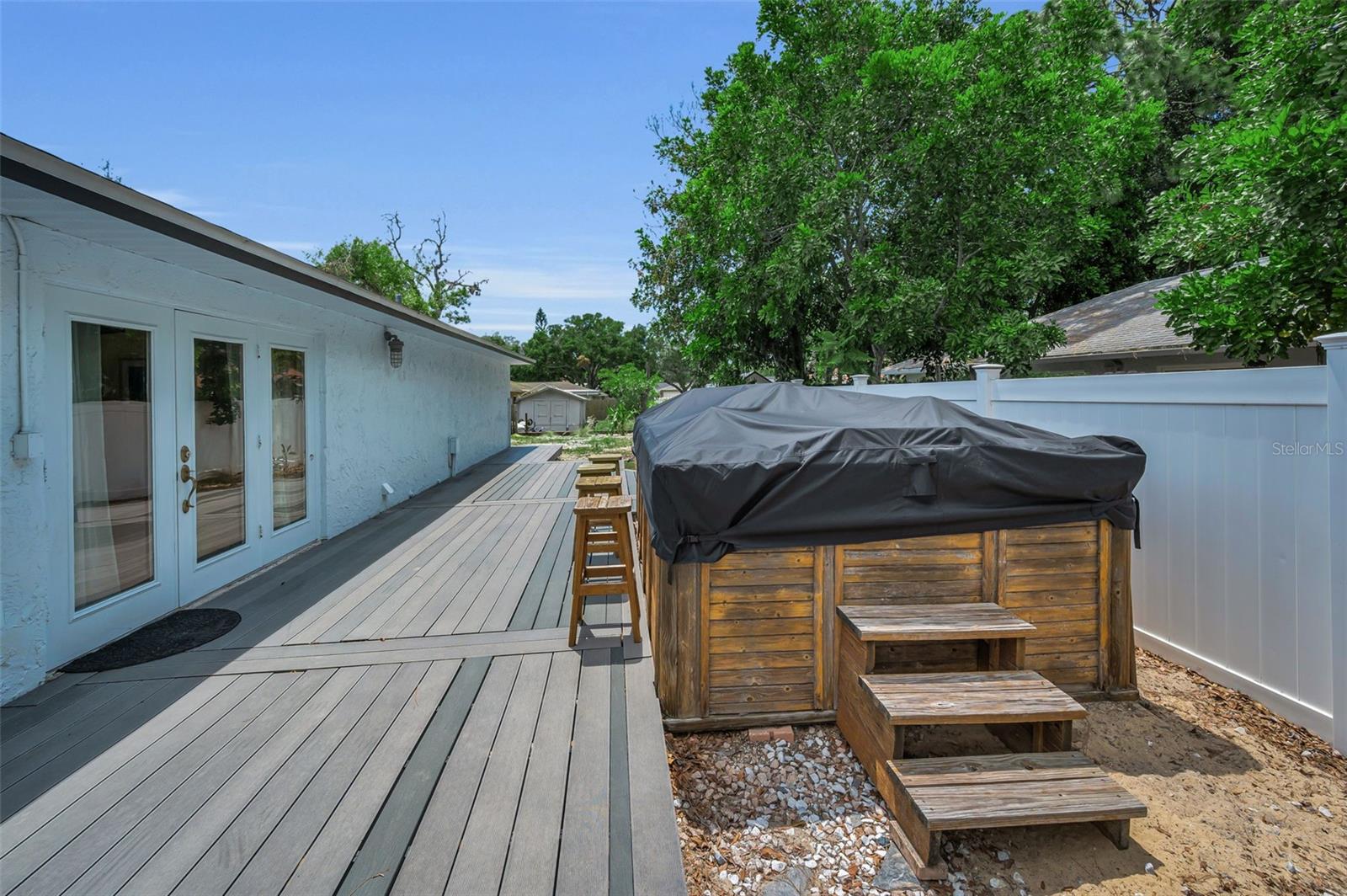 505 WHISPERING OAK DR — photo 46