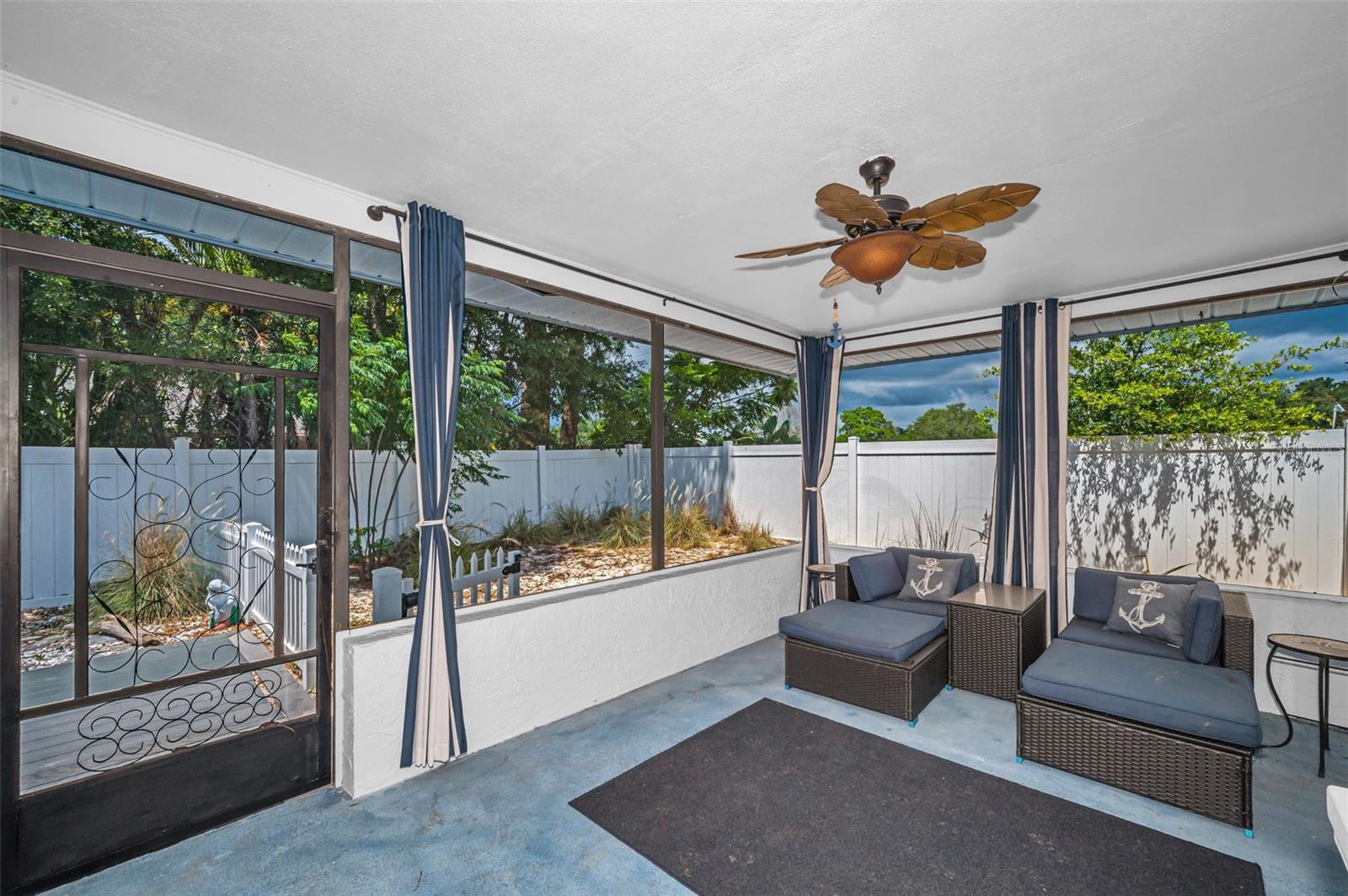505 WHISPERING OAK DR — photo 38