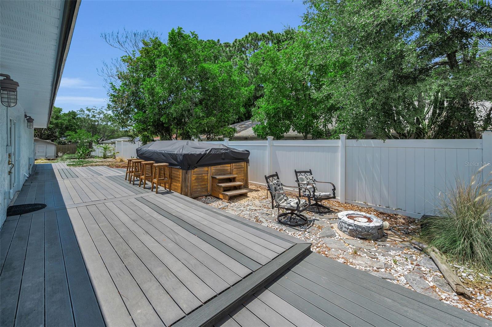 505 WHISPERING OAK DR — photo 42