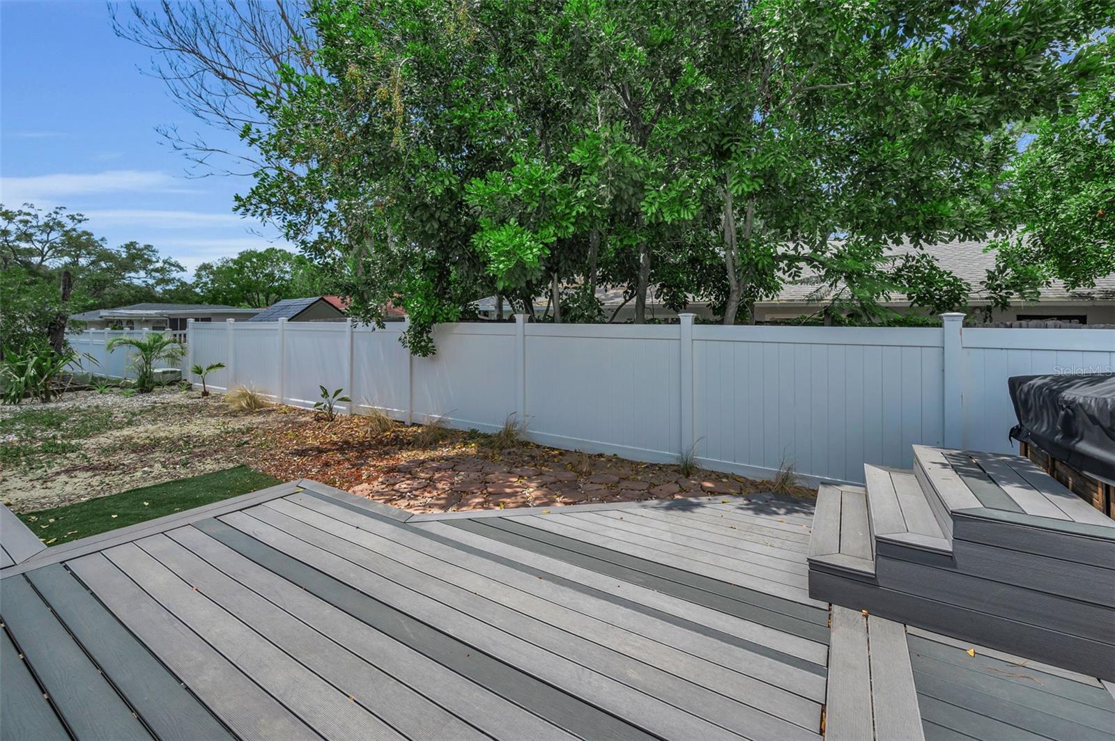 505 WHISPERING OAK DR — photo 47