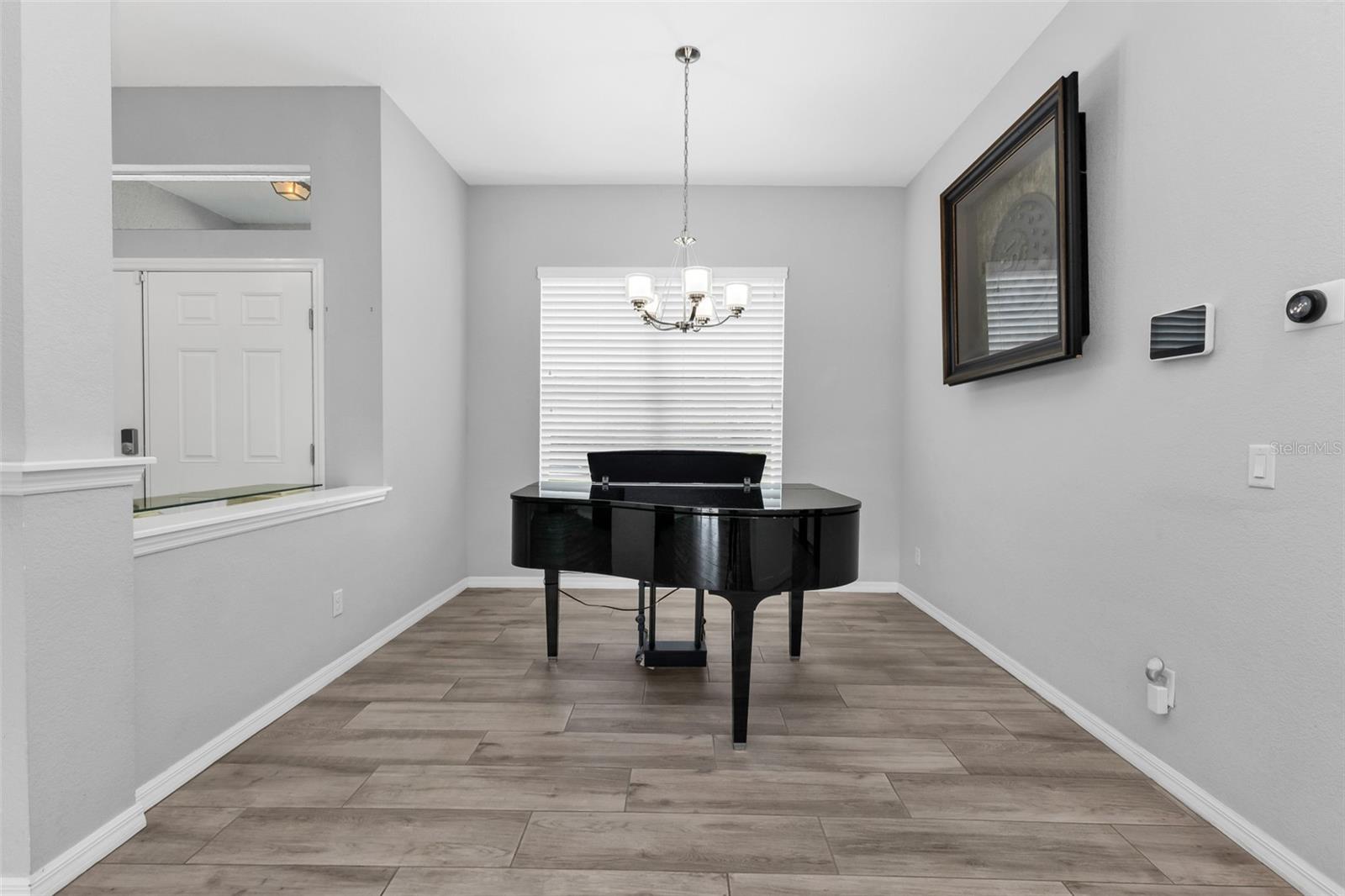 4443 CINDERELLA CIR — photo 10
