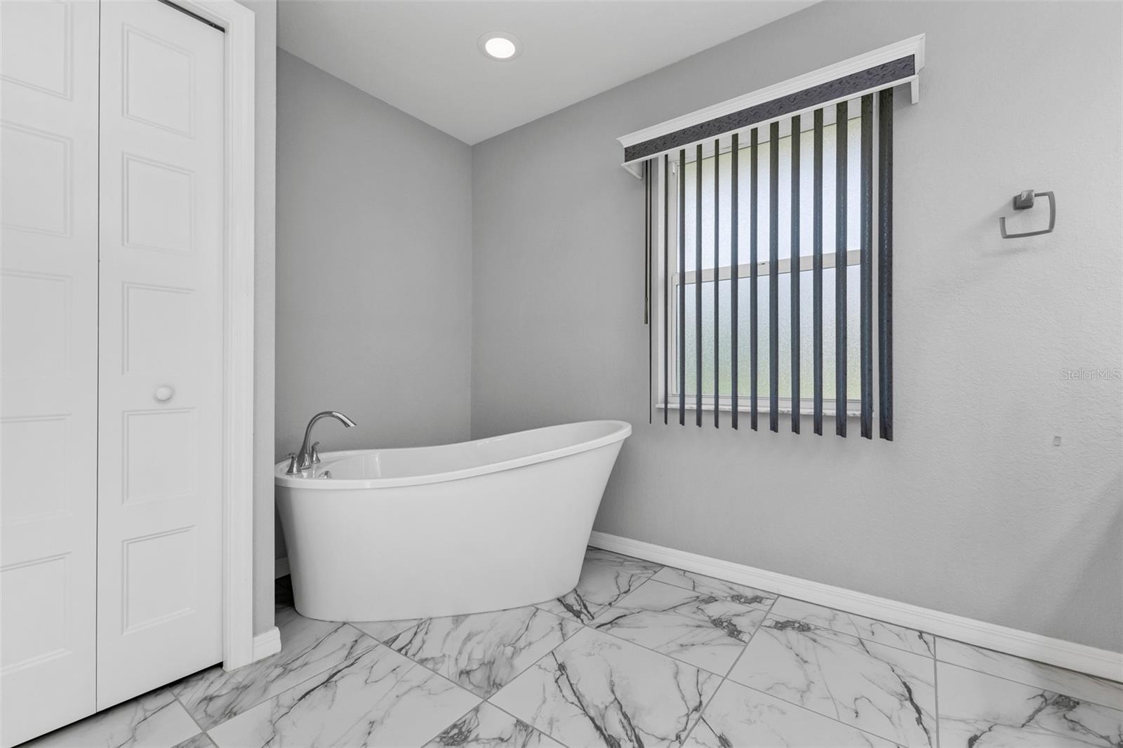 4443 CINDERELLA CIR — photo 33