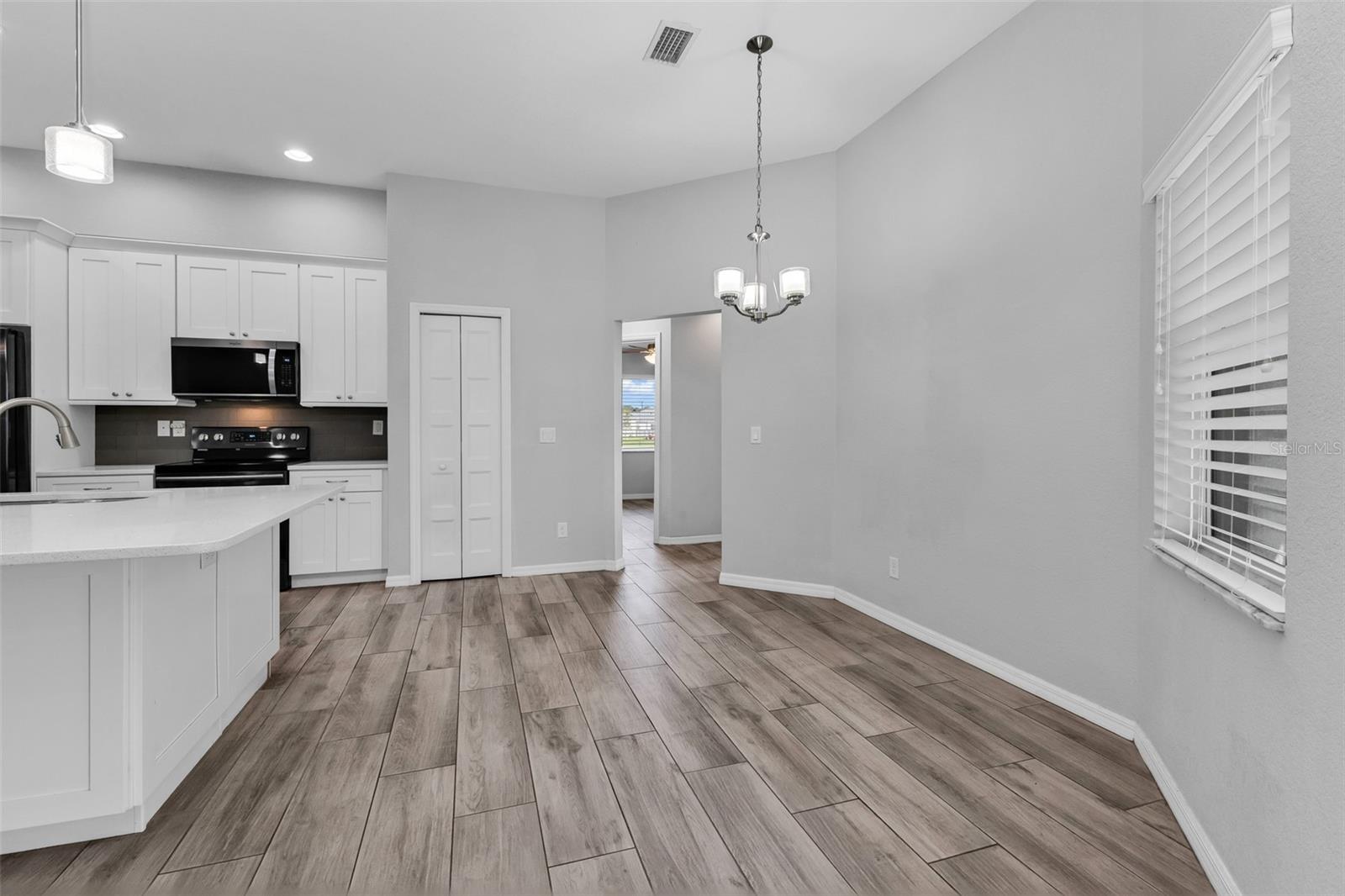 4443 CINDERELLA CIR — photo 19