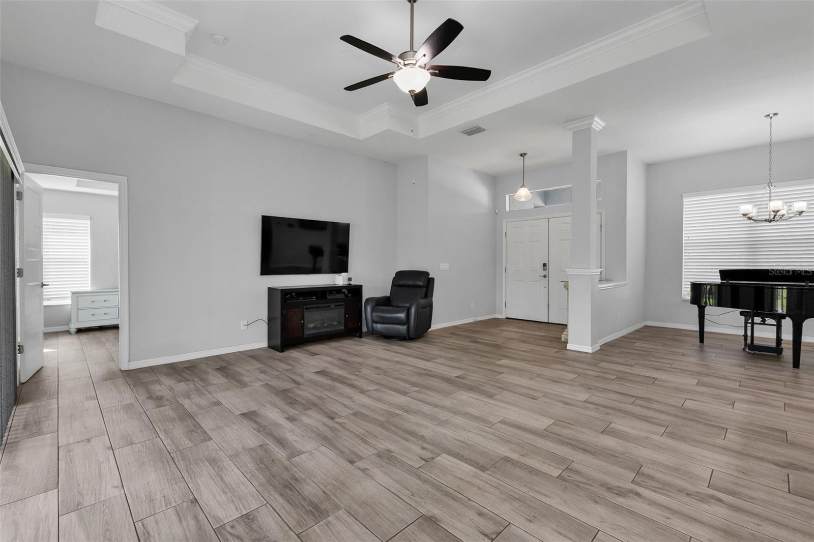 4443 CINDERELLA CIR — photo 18