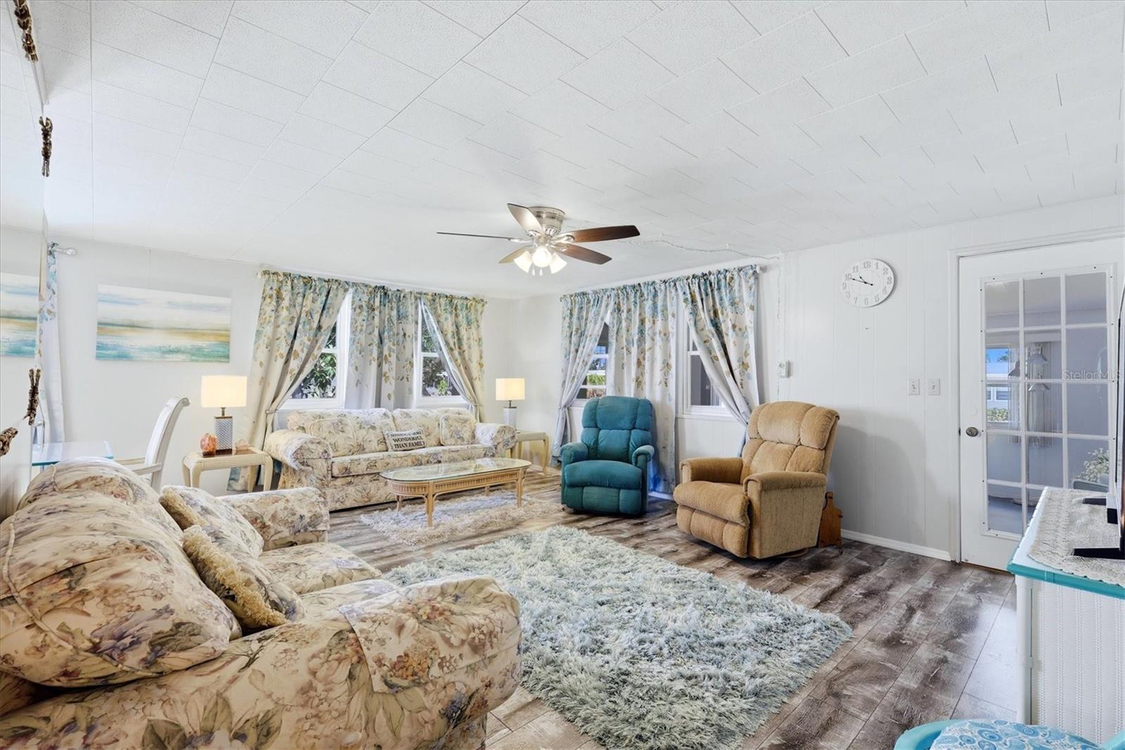 1003 44TH AVENUE DR E — photo 2