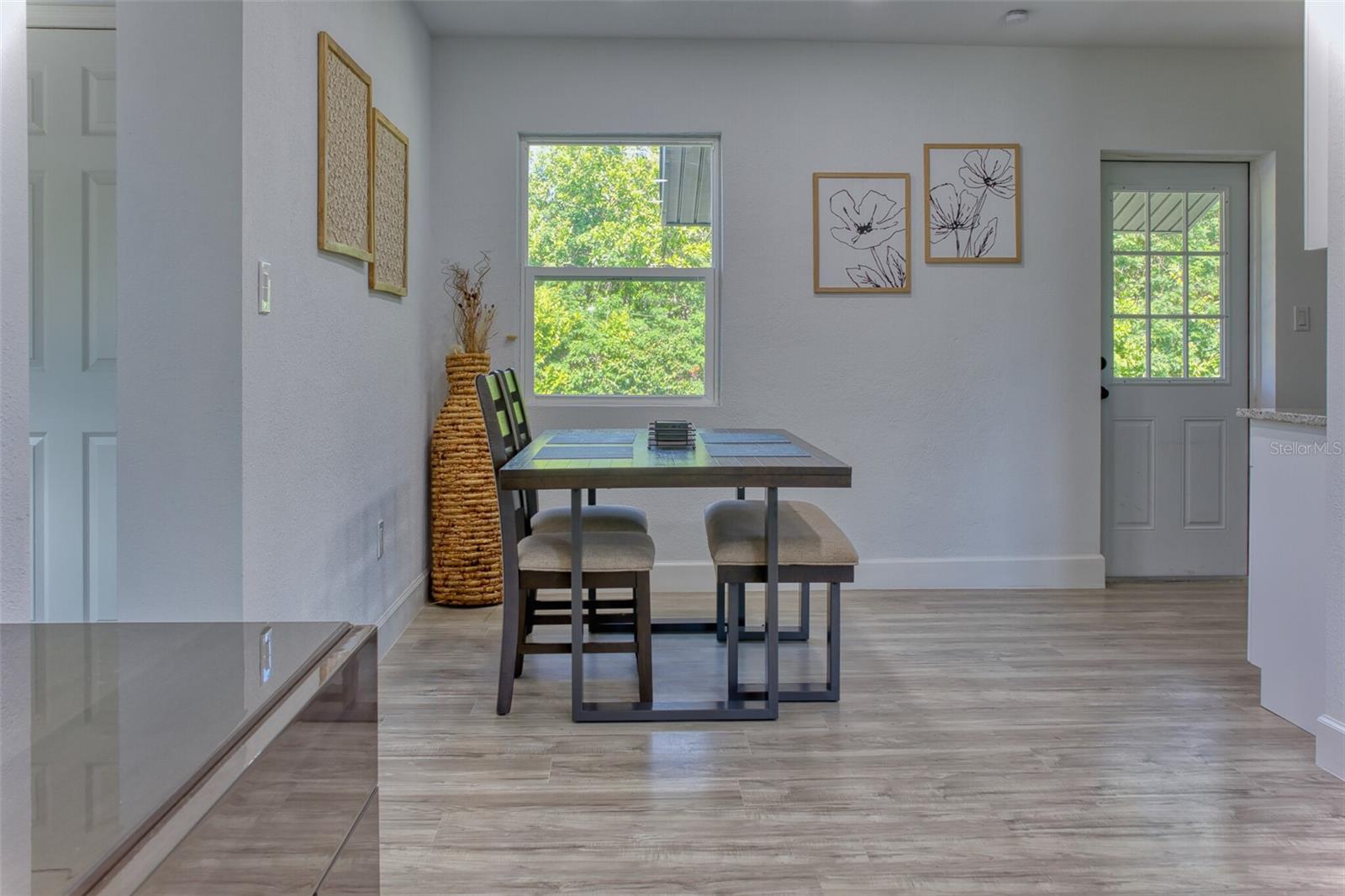 1301 WOODBINE ST — photo 11
