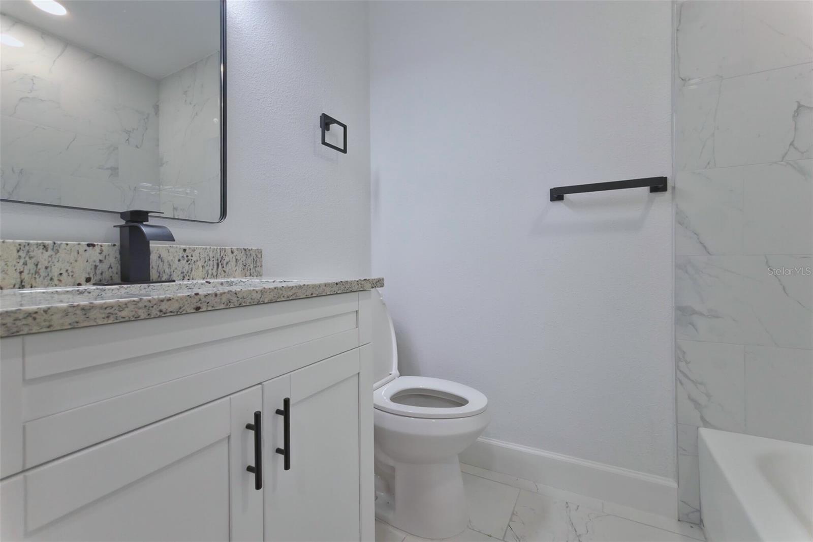 1301 WOODBINE ST — photo 32
