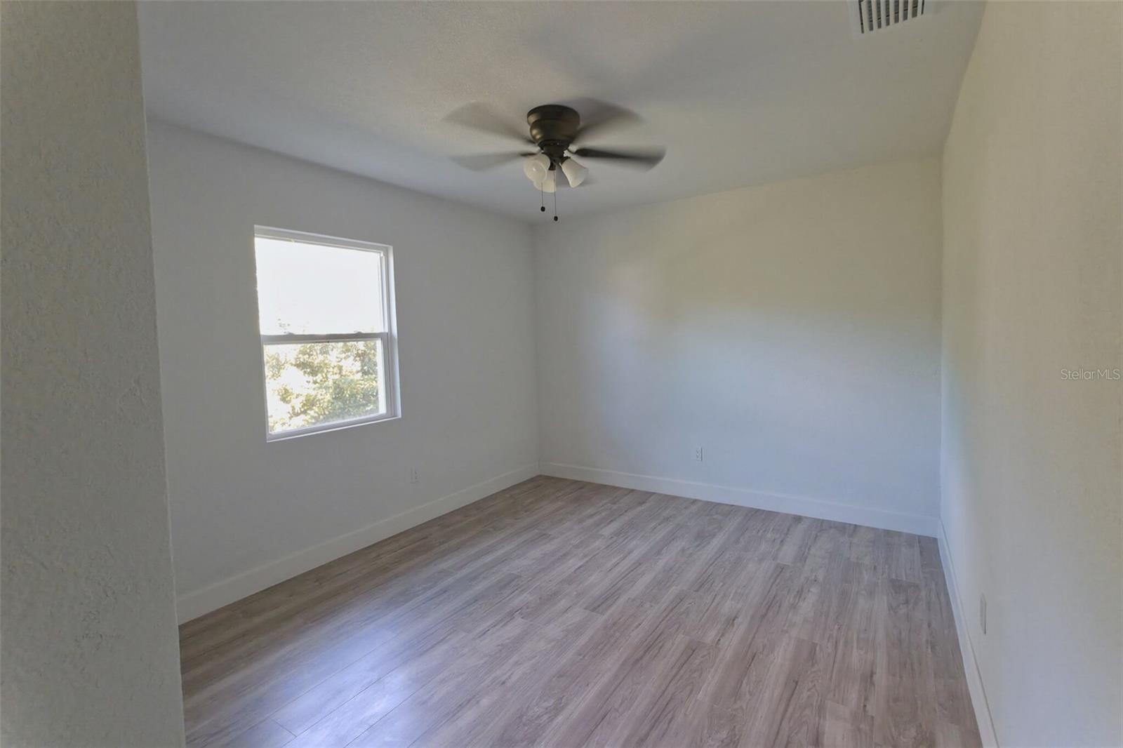 1301 WOODBINE ST — photo 24