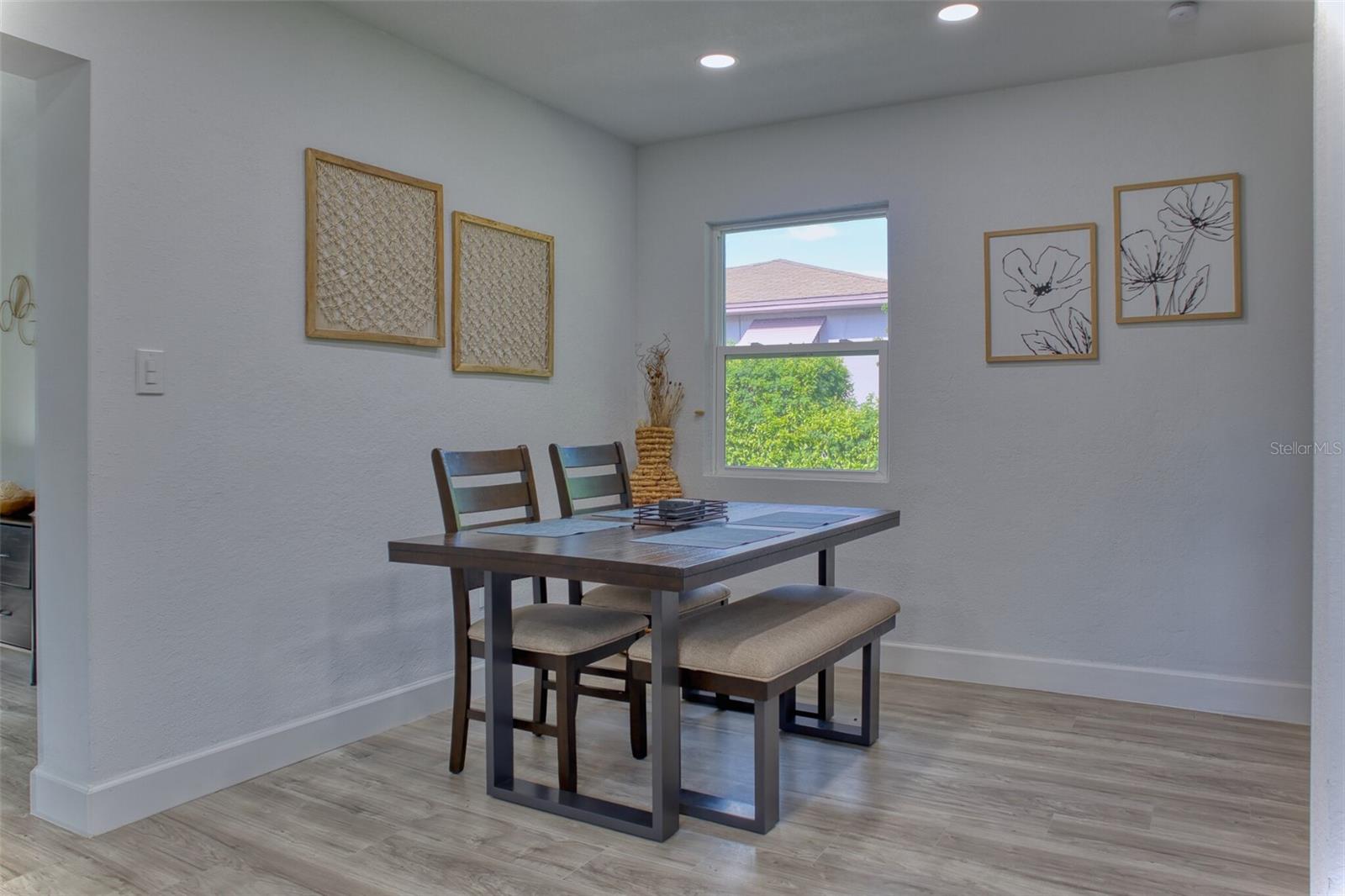 1301 WOODBINE ST — photo 13