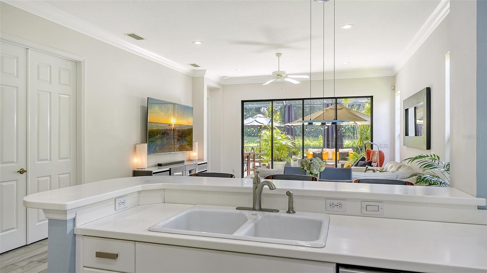 7223 PRESIDIO GLN — photo 14