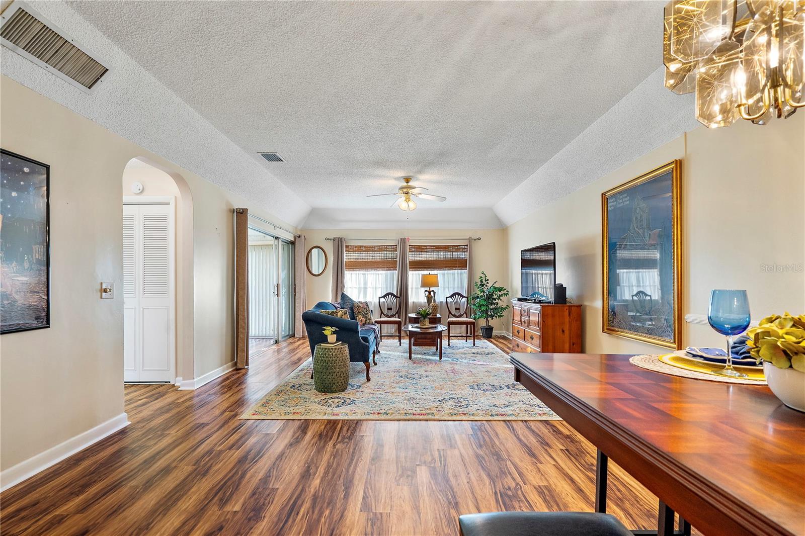 504 CORDOVA GRN — photo 13